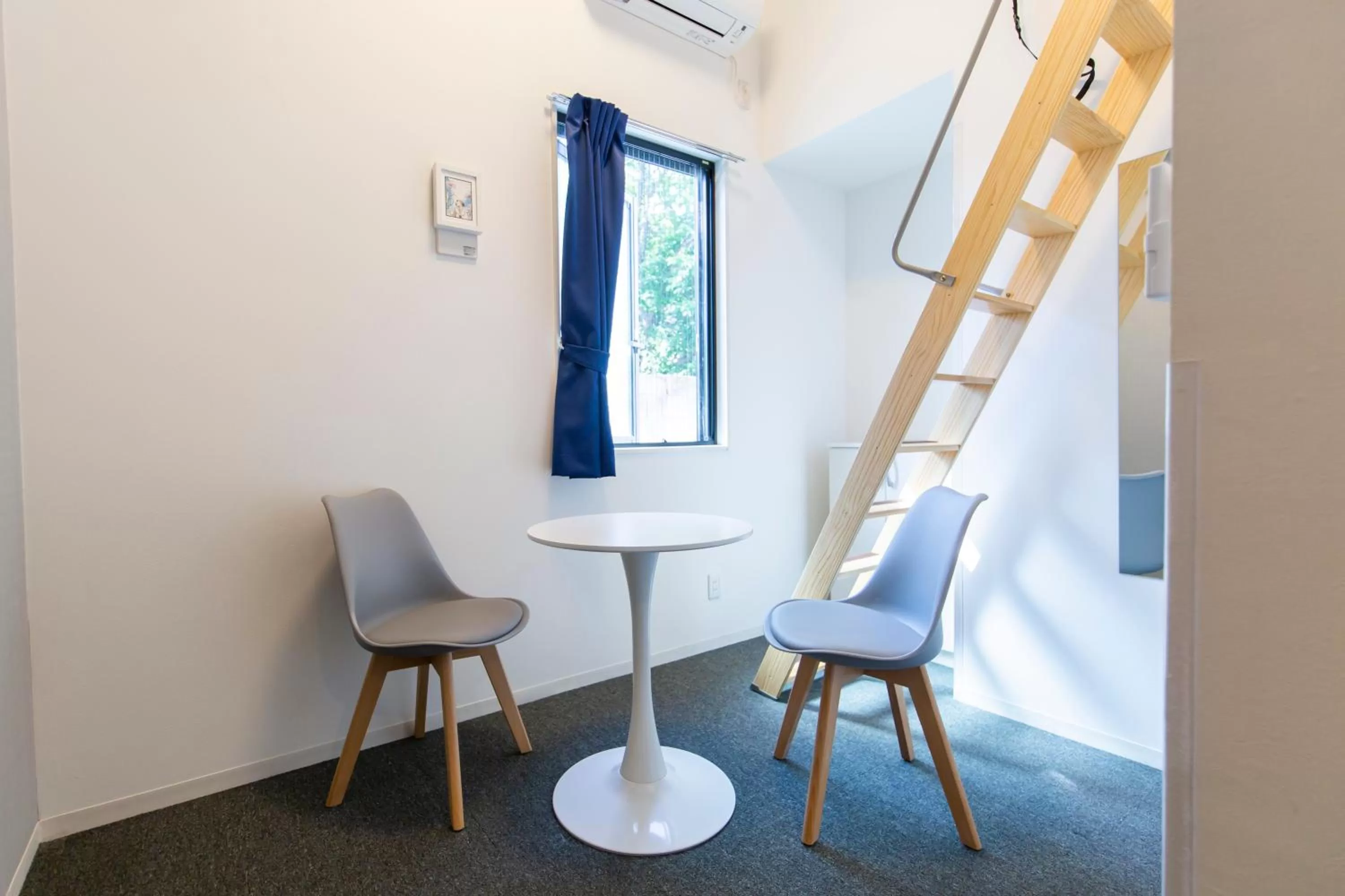 Small Double Room (Loft Bed Layout) - Non-Smoking in GLOU Higashi Shinjuku