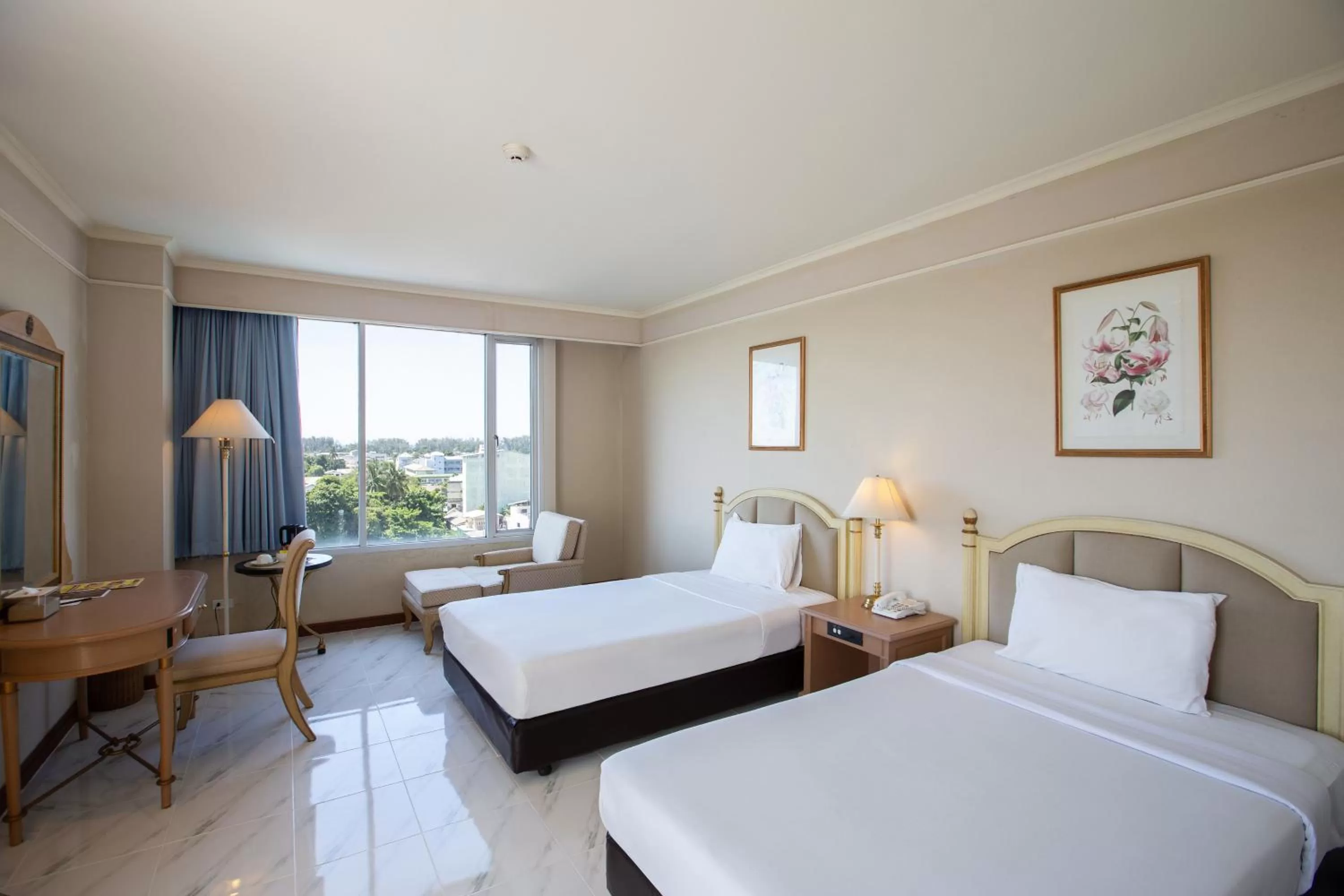 Deluxe Corner Room in The Imperial Narathiwat Hotel