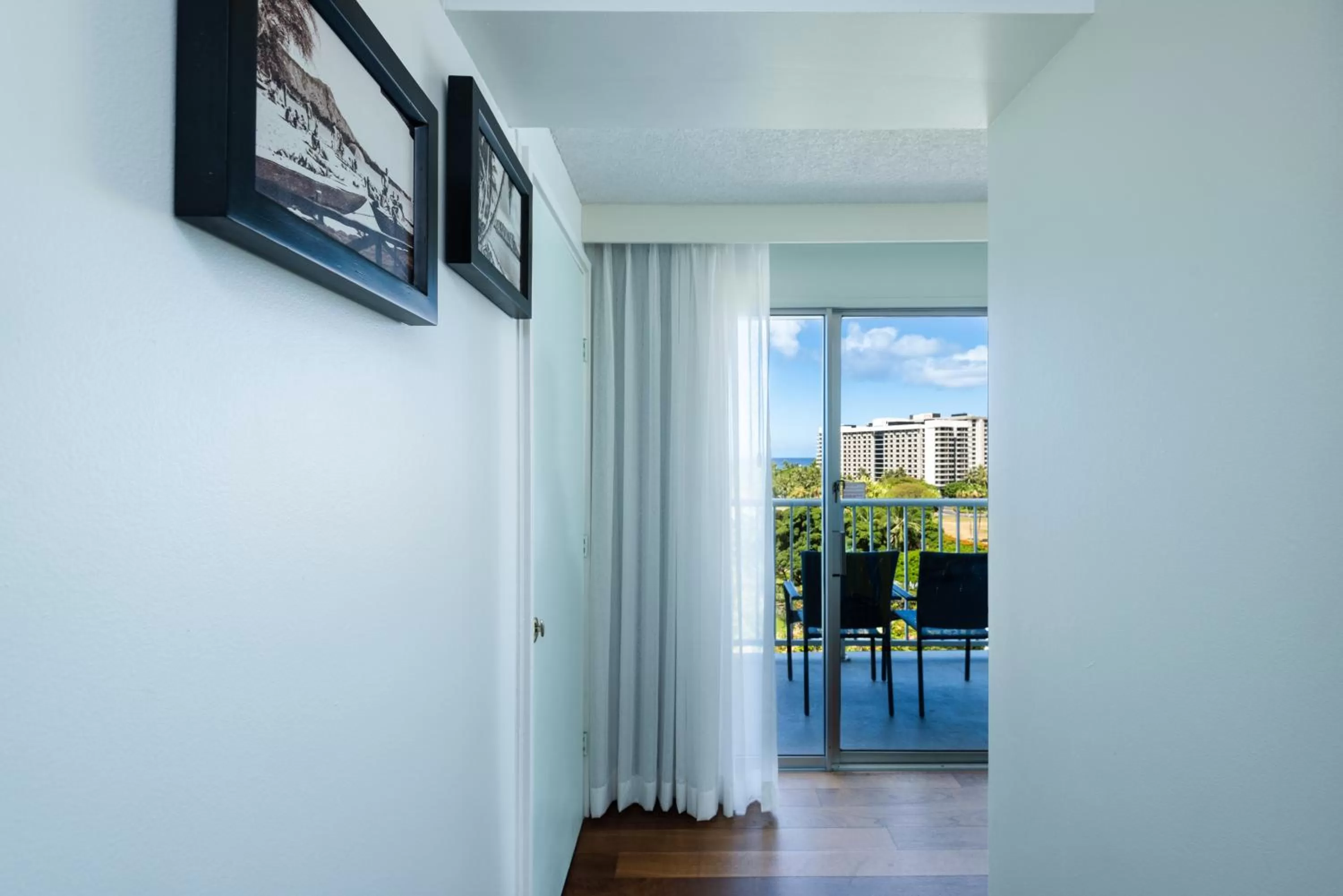 Gold Ocean View Two Queens in Hotel La Croix