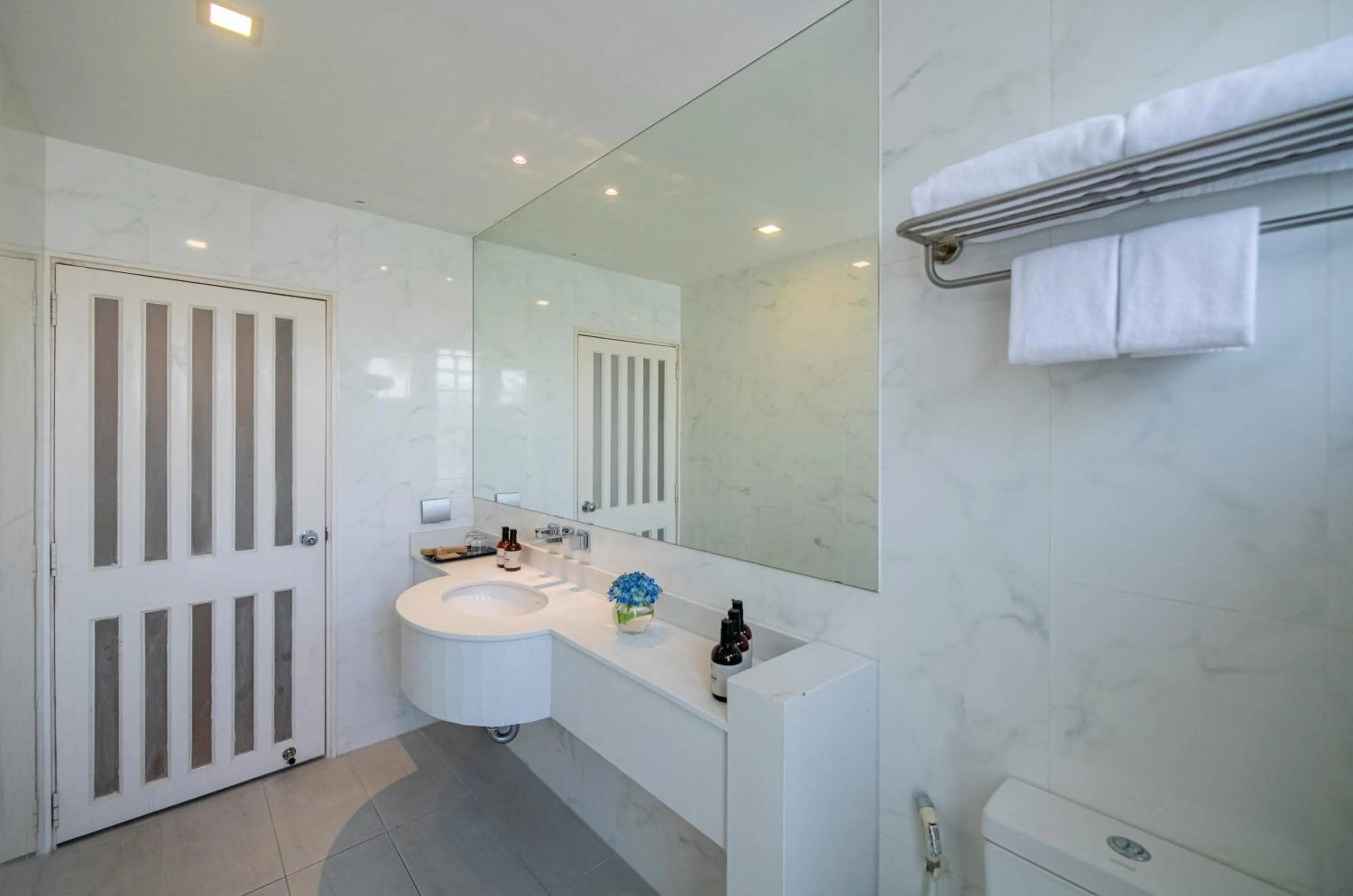 Marina Standard in NH Boat Lagoon Phuket Resort