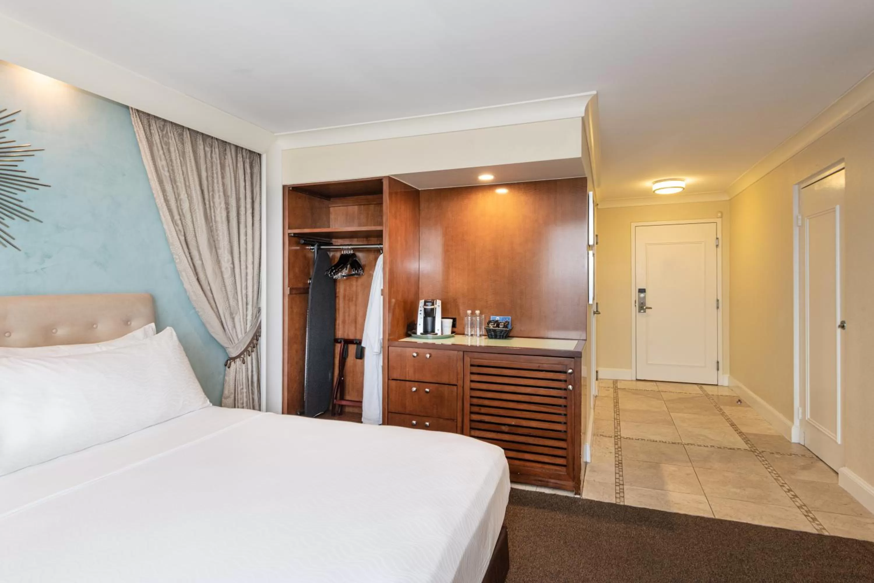 Deluxe View King Accessible in One Ocean Resort and Spa