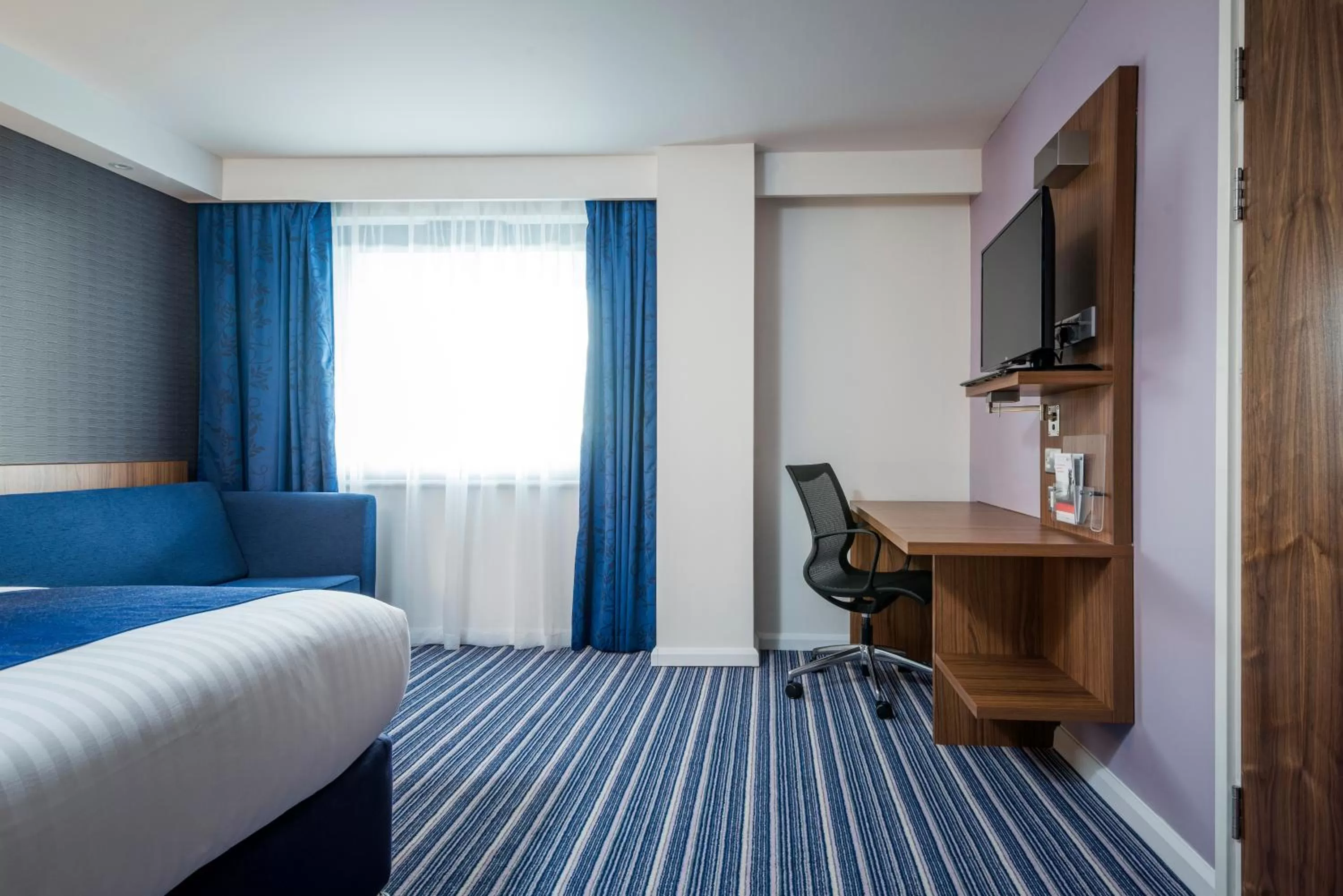 Standard Double Room with Free Hot Breakfast - Accessible in Holiday Inn Express Middlesbrough - Centre Square by IHG