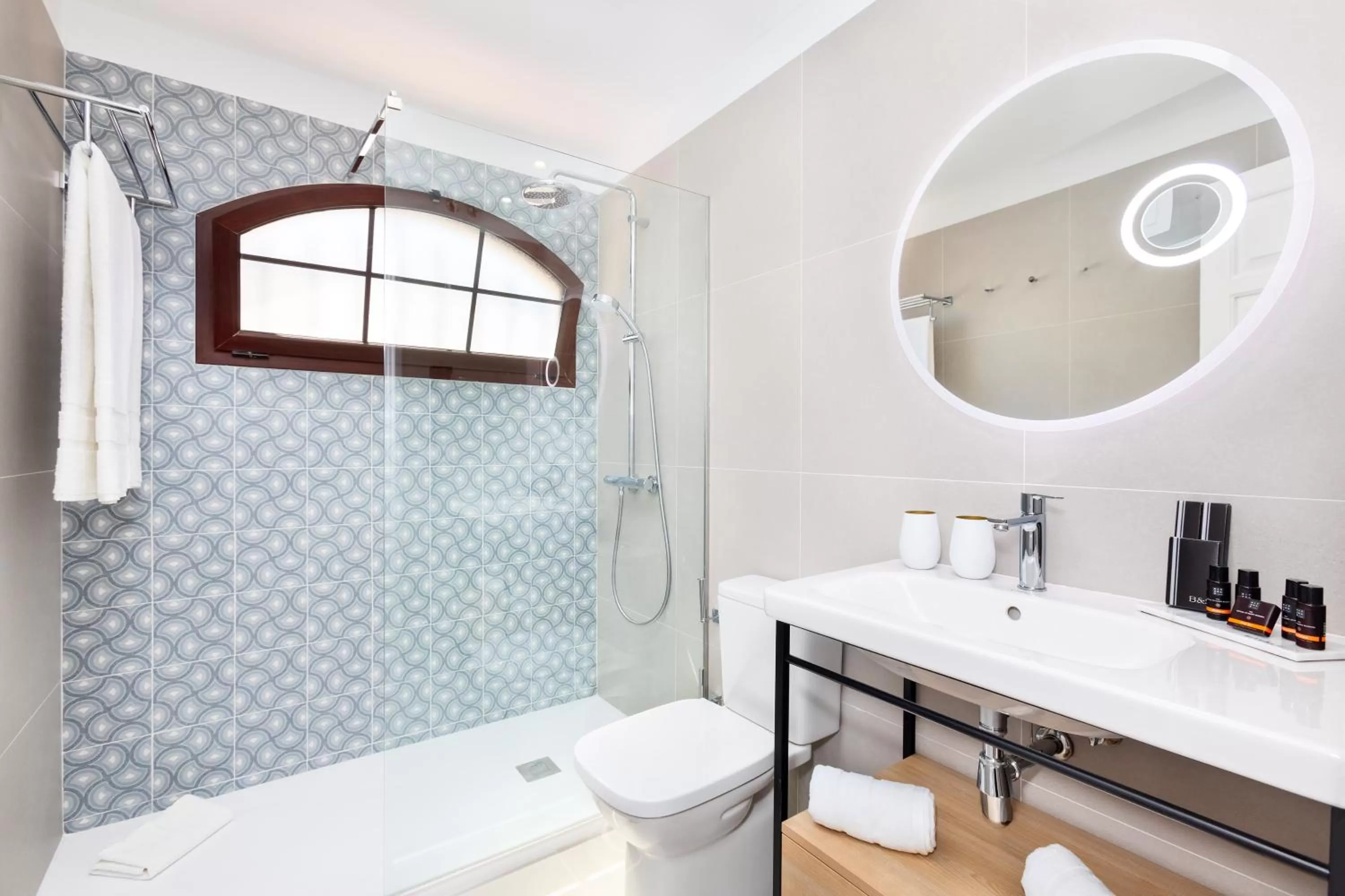 Two-Bedroom Superior Bungalow (5 Adults) in HD Parque Cristobal Tenerife