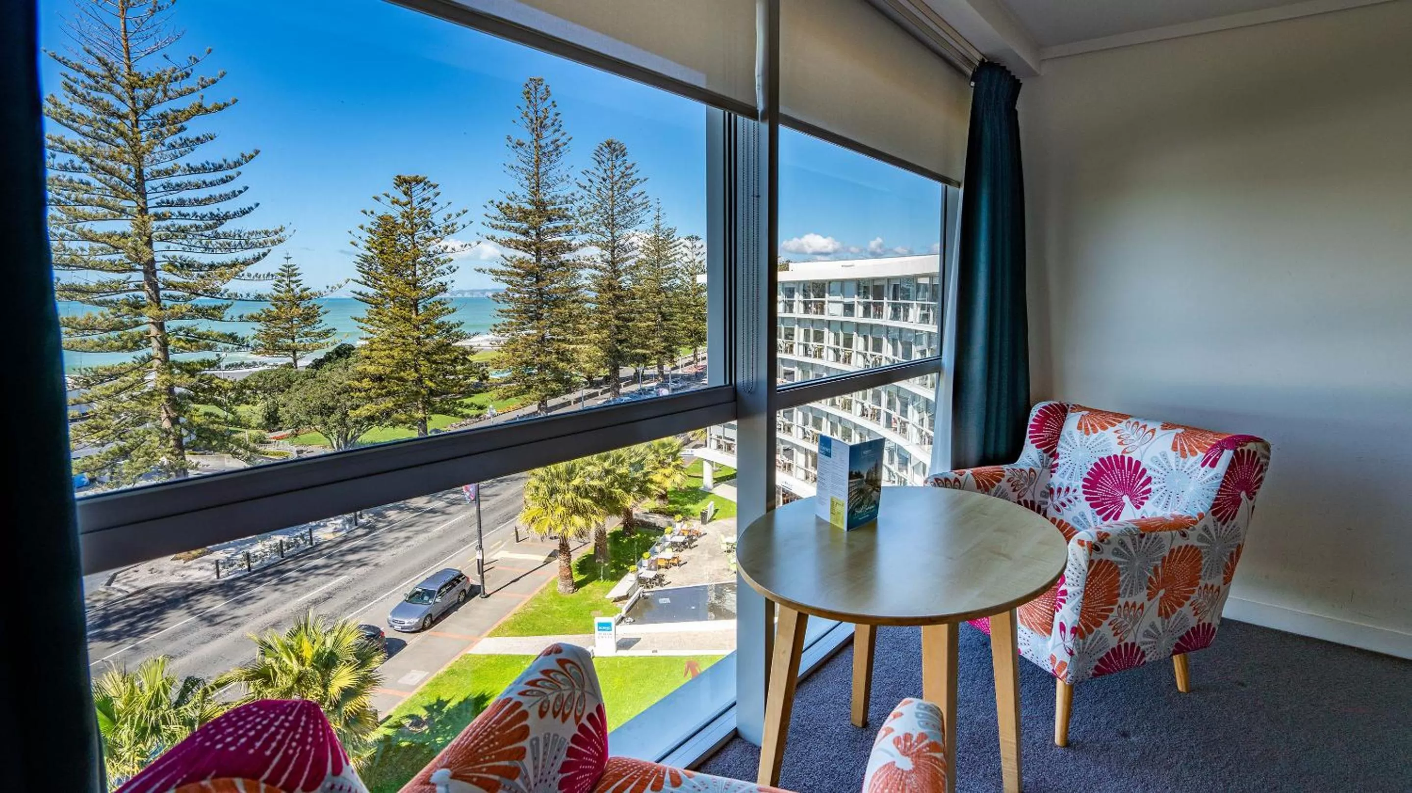 Pacific View Superior King Room in Scenic Hotel Te Pania