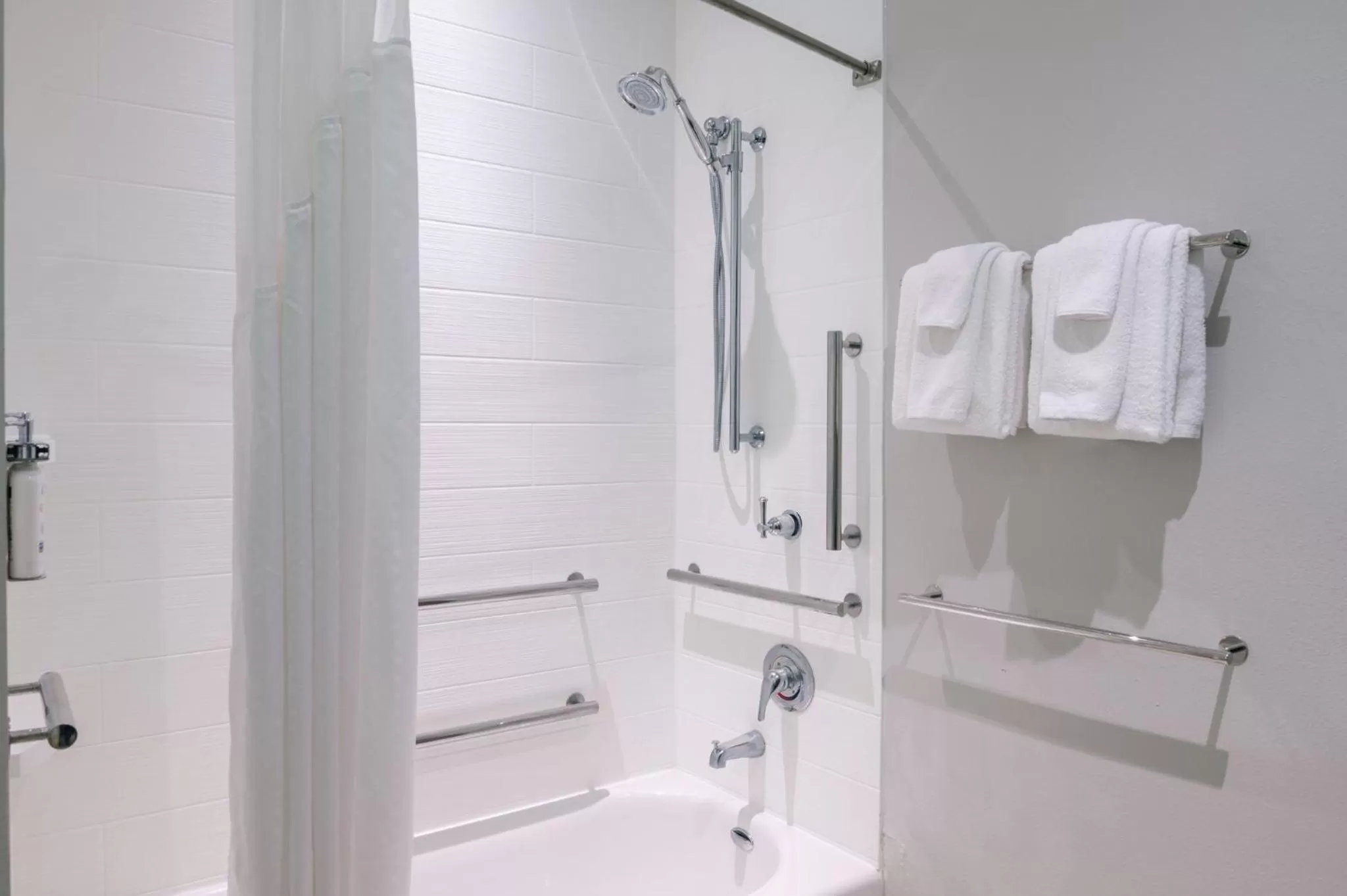 Double Suite - Mobility Access Tub/Non-Smoking in Holiday Inn Express Troy by IHG