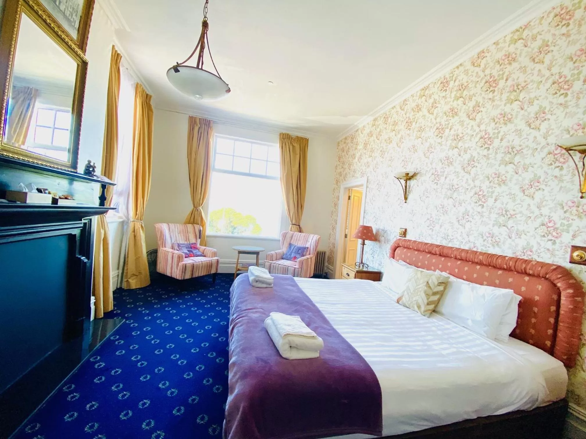 King Room with Harbor View in The Esplanade Hotel