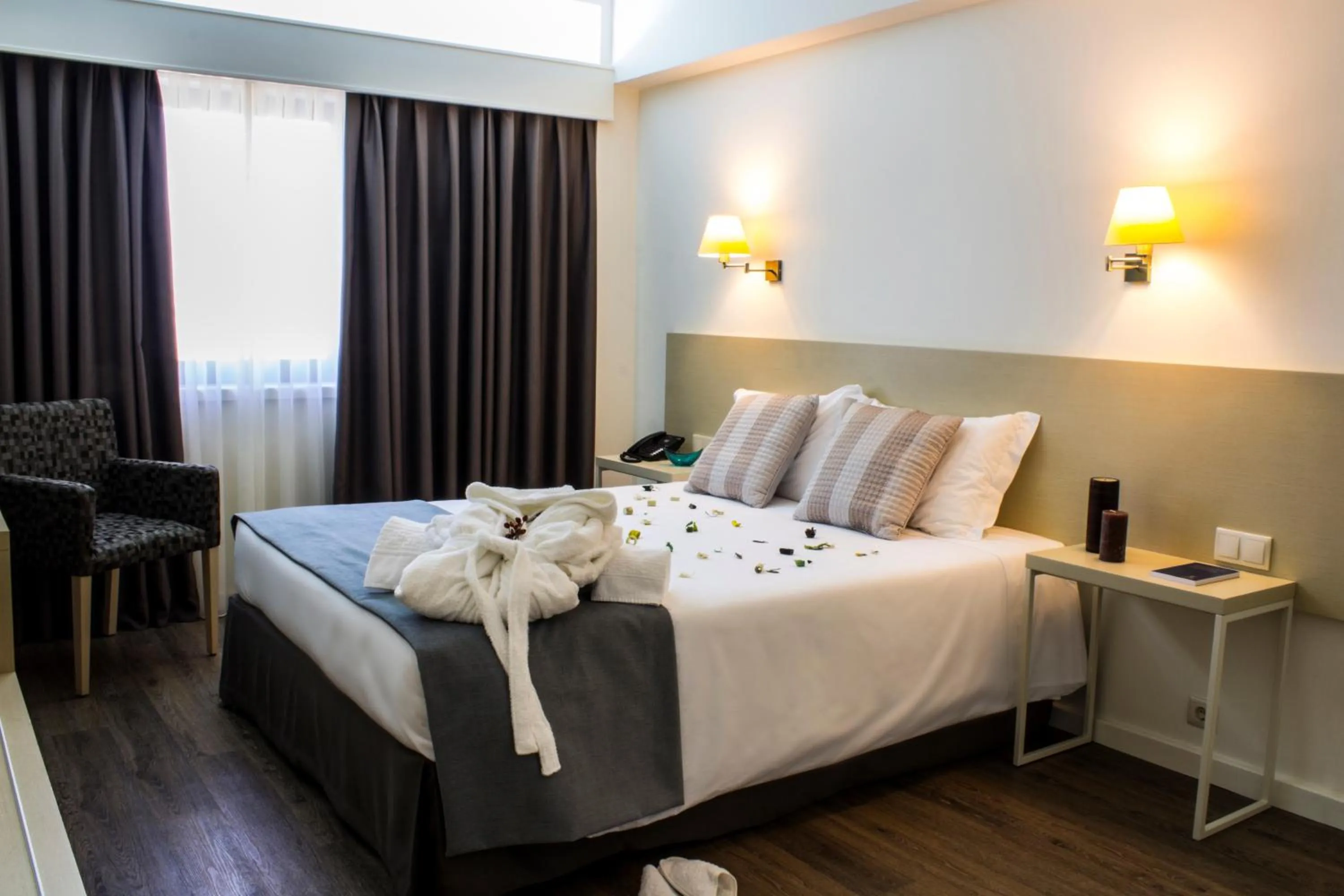 Single Room in Hotel Black Tulip - Porto Gaia