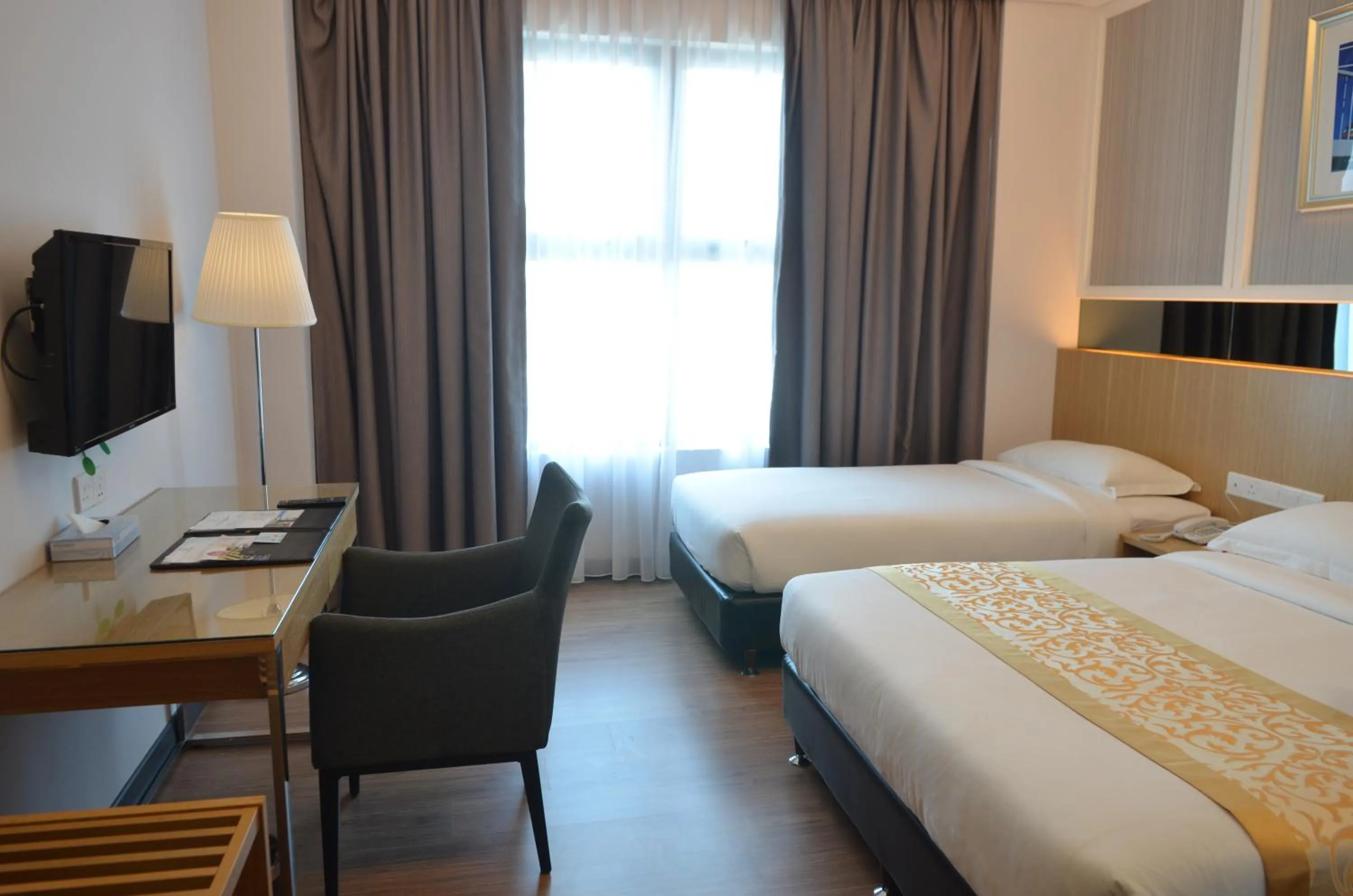 Superior Triple Room (KL118 or KL Tower View) in Hotel Transit Kuala Lumpur