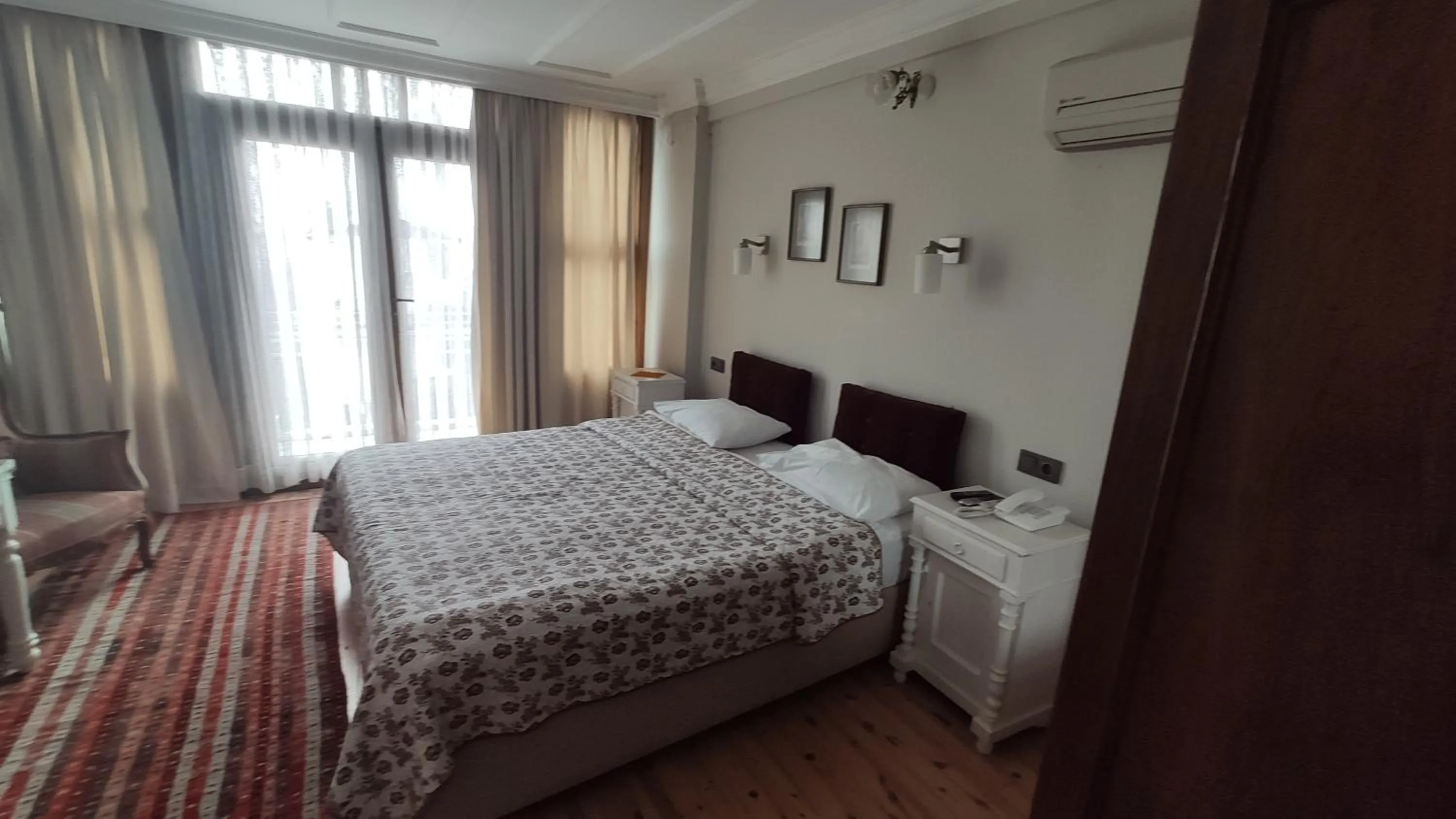 Deluxe Double Room with Balcony and Sea View - single occupancy in Turkoman Hotel