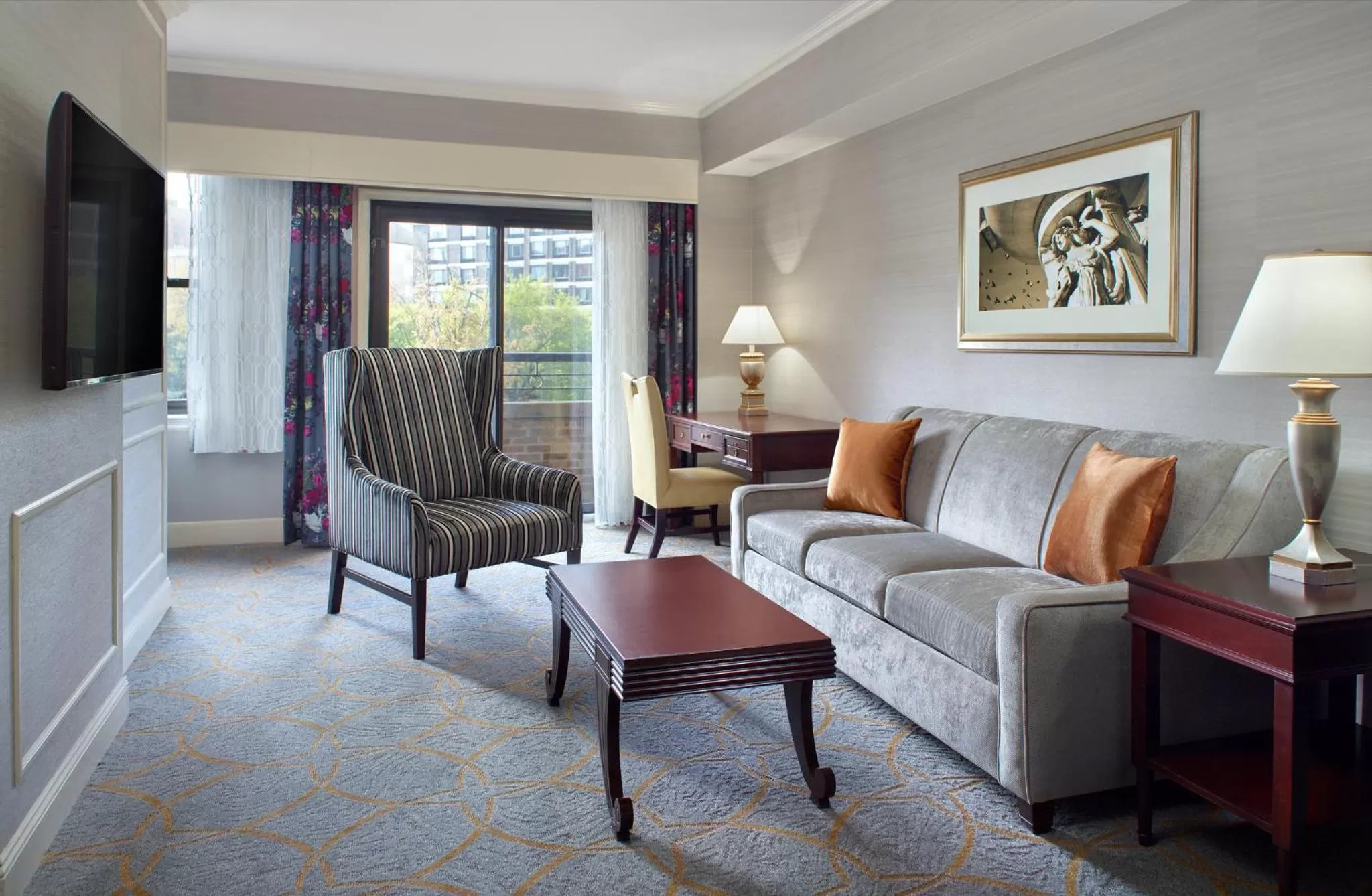 Classic Suite 2 Queen Beds - single occupancy in Omni Shoreham Hotel