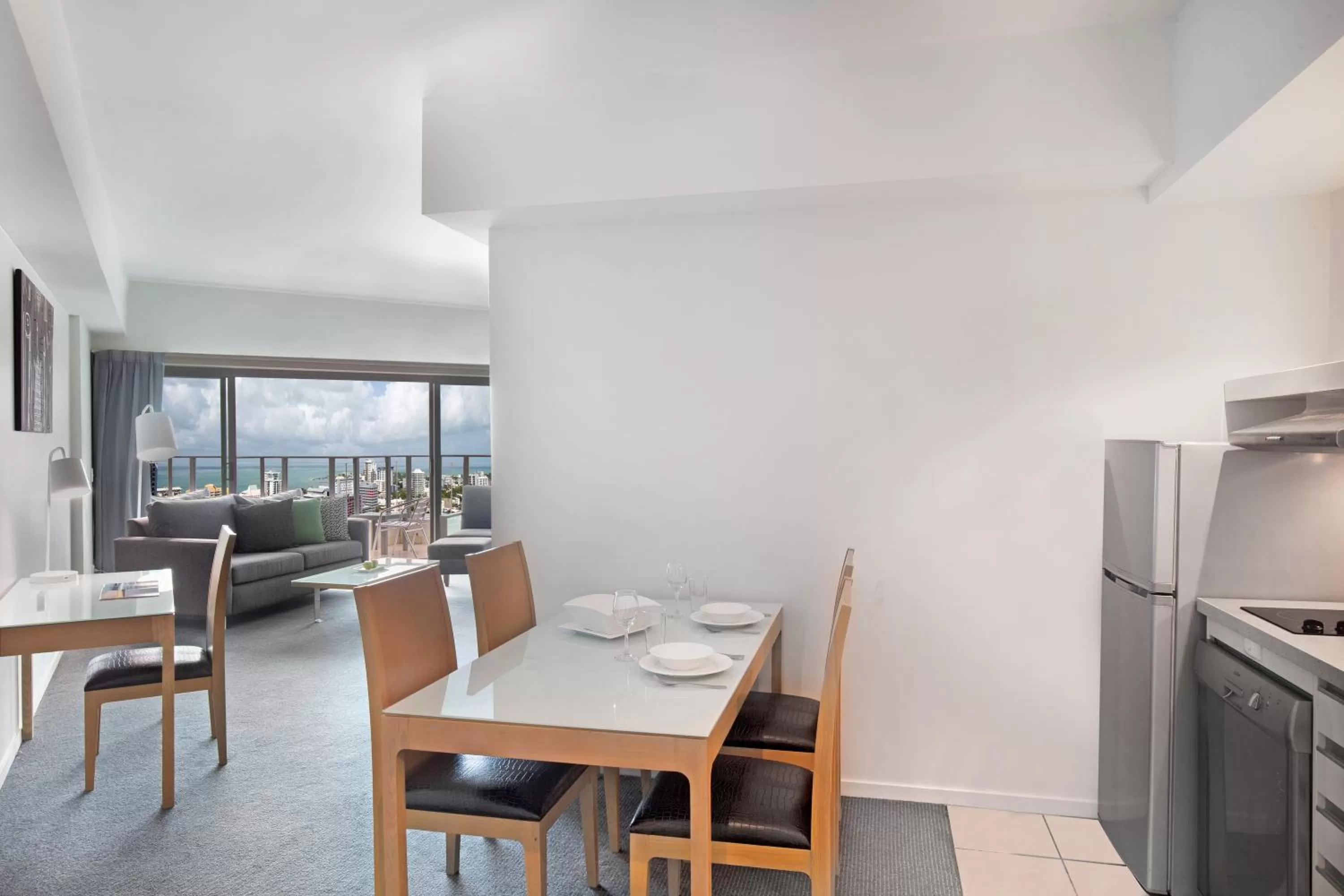 One-Bedroom Apartment with Water View - Weekly Housekeeping in Mantra Pandanas