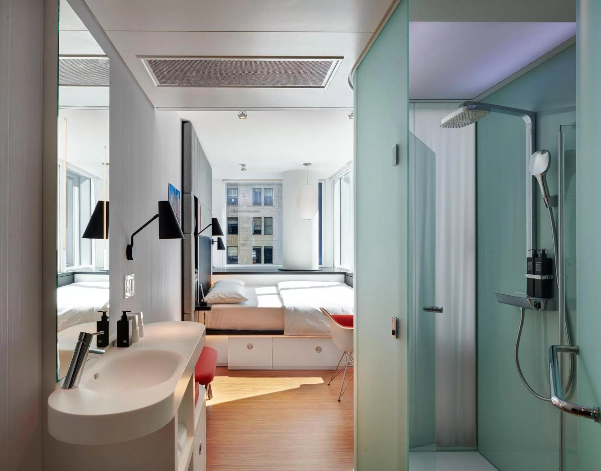 King Room in citizenM Chicago Downtown