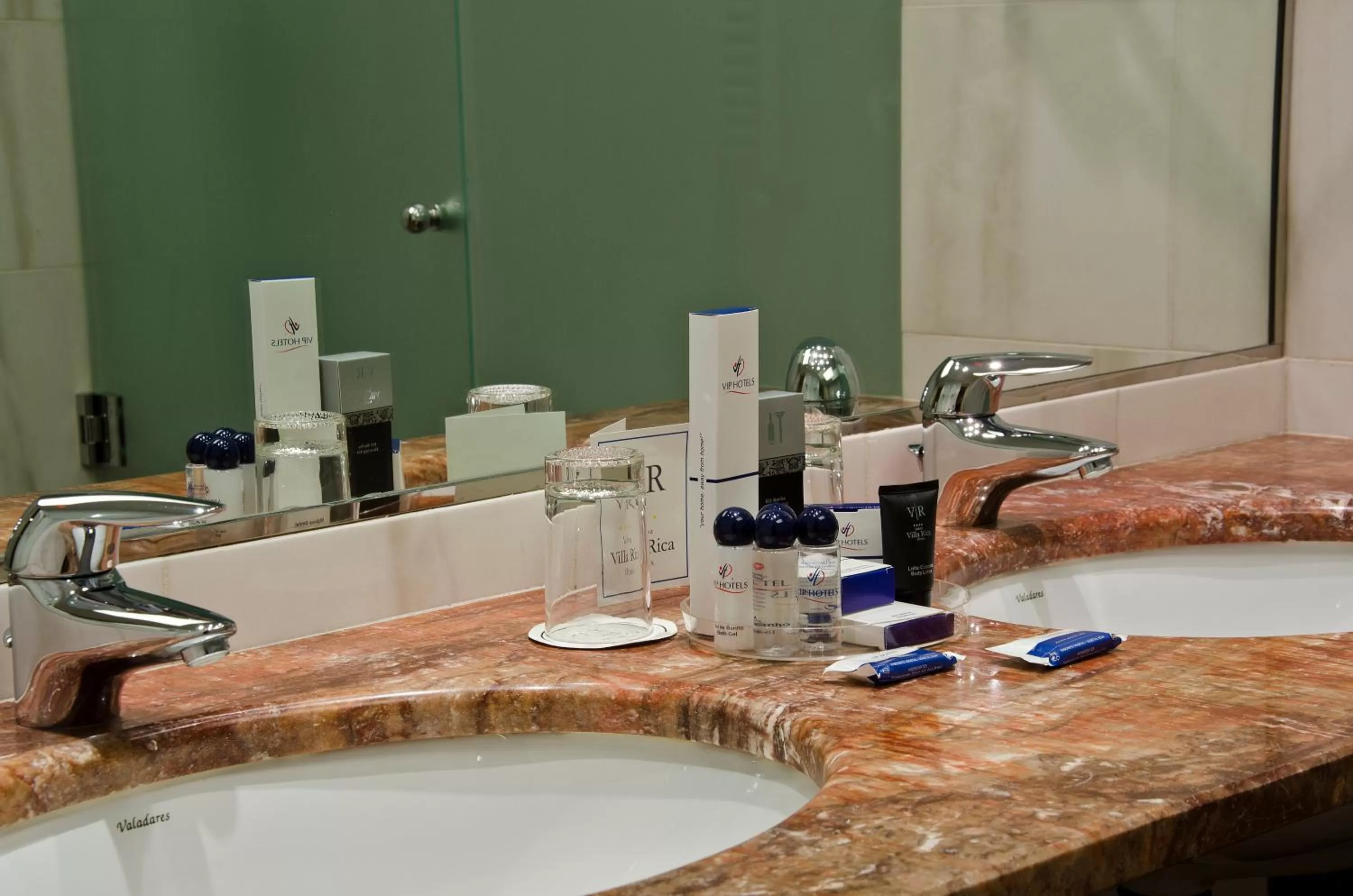 Standard Double or Twin Room in VIP Executive Entrecampos Hotel & Conference