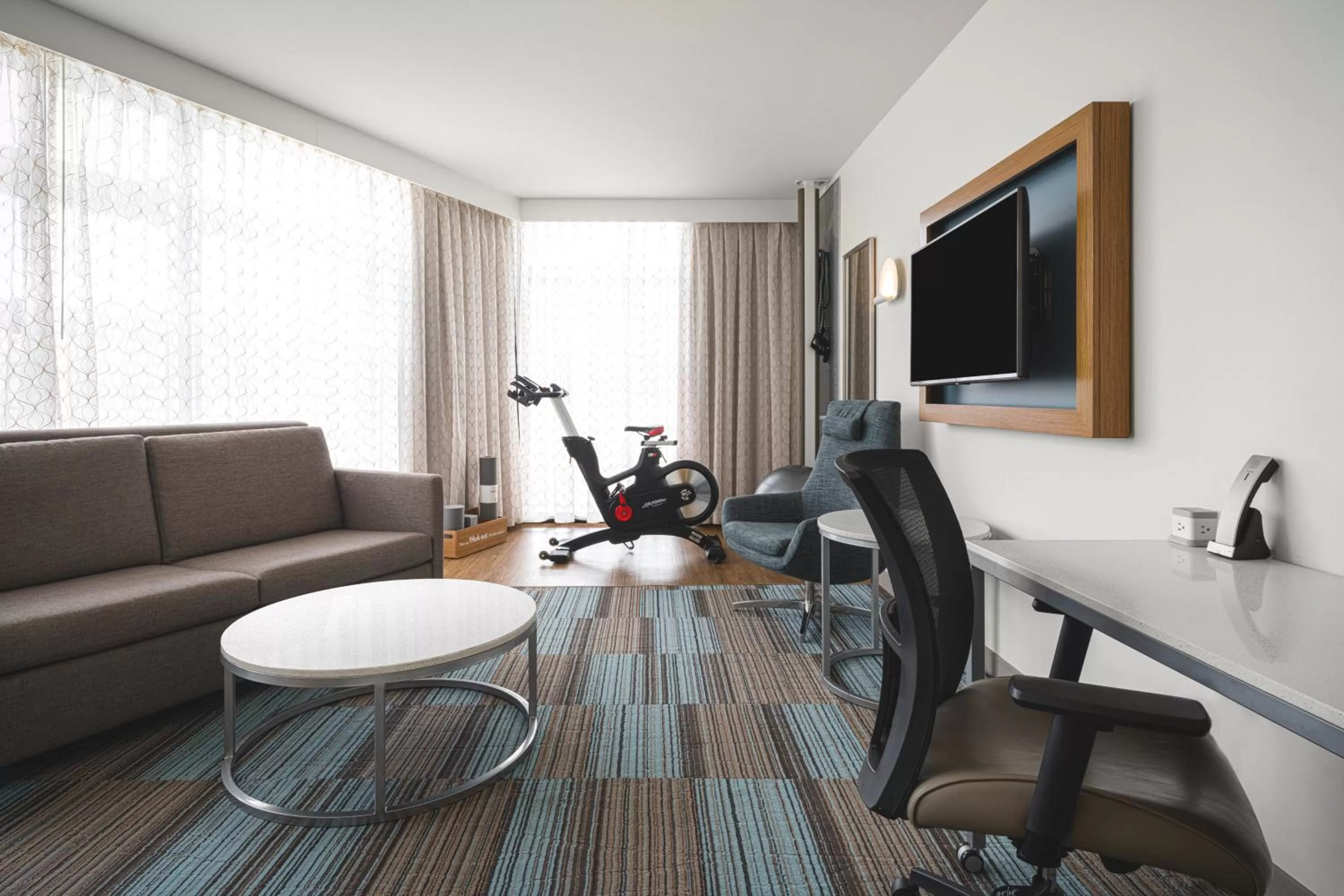 One-Bedroom King Suite in EVEN Hotel Seattle Downtown - Lake Union by IHG