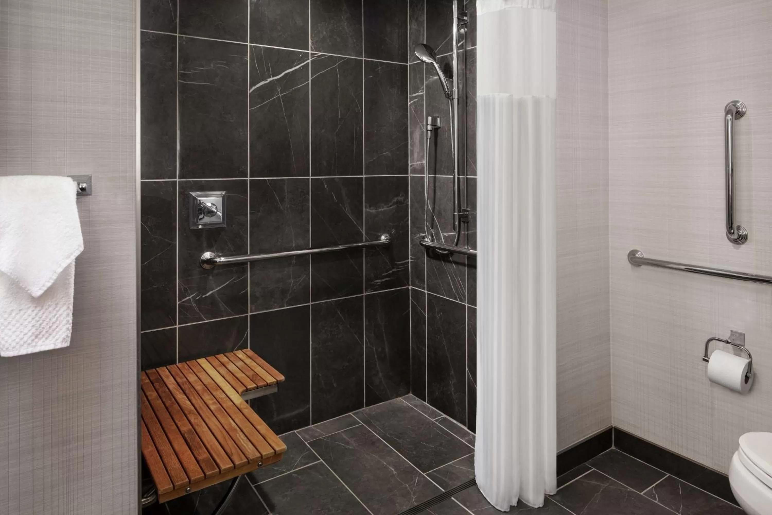 Junior King Suite with Kitchen in Hilton Short Hills