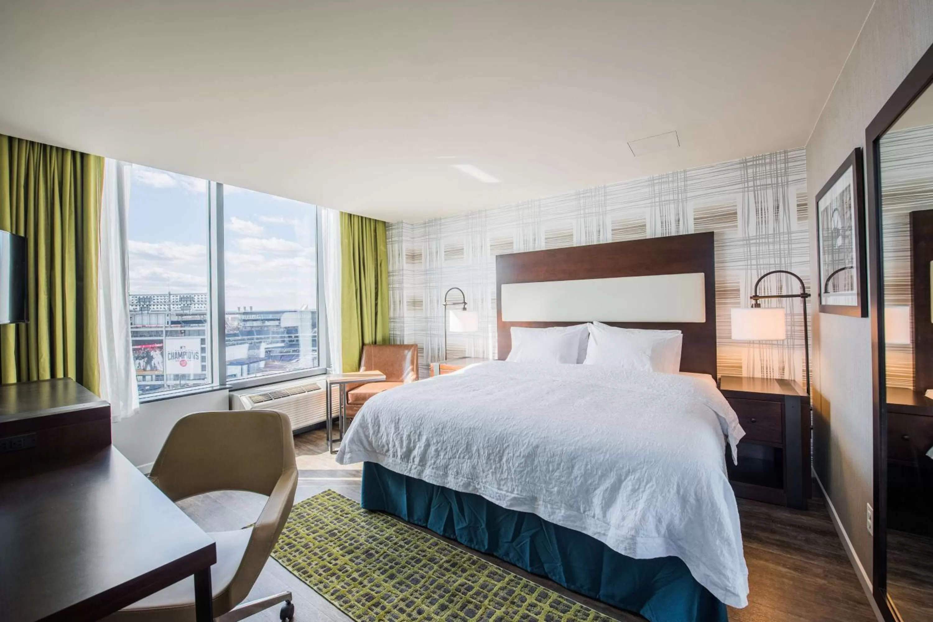 King Room with Stadium View in Hampton Inn & Suites Washington, D.C. - Navy Yard