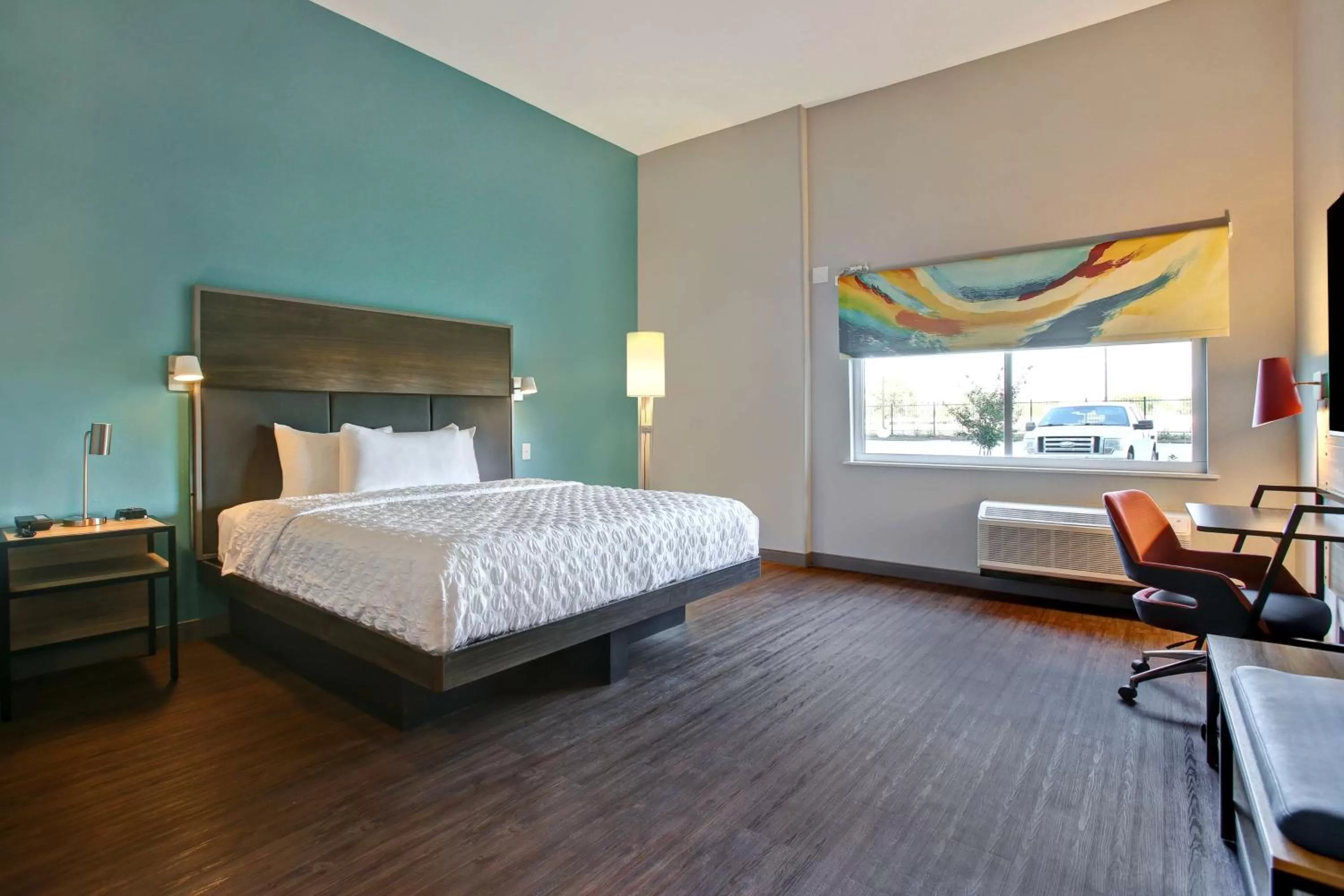 King Room with Bath Tub - Mobility and Hearing Access in Tru By Hilton Grand Prairie