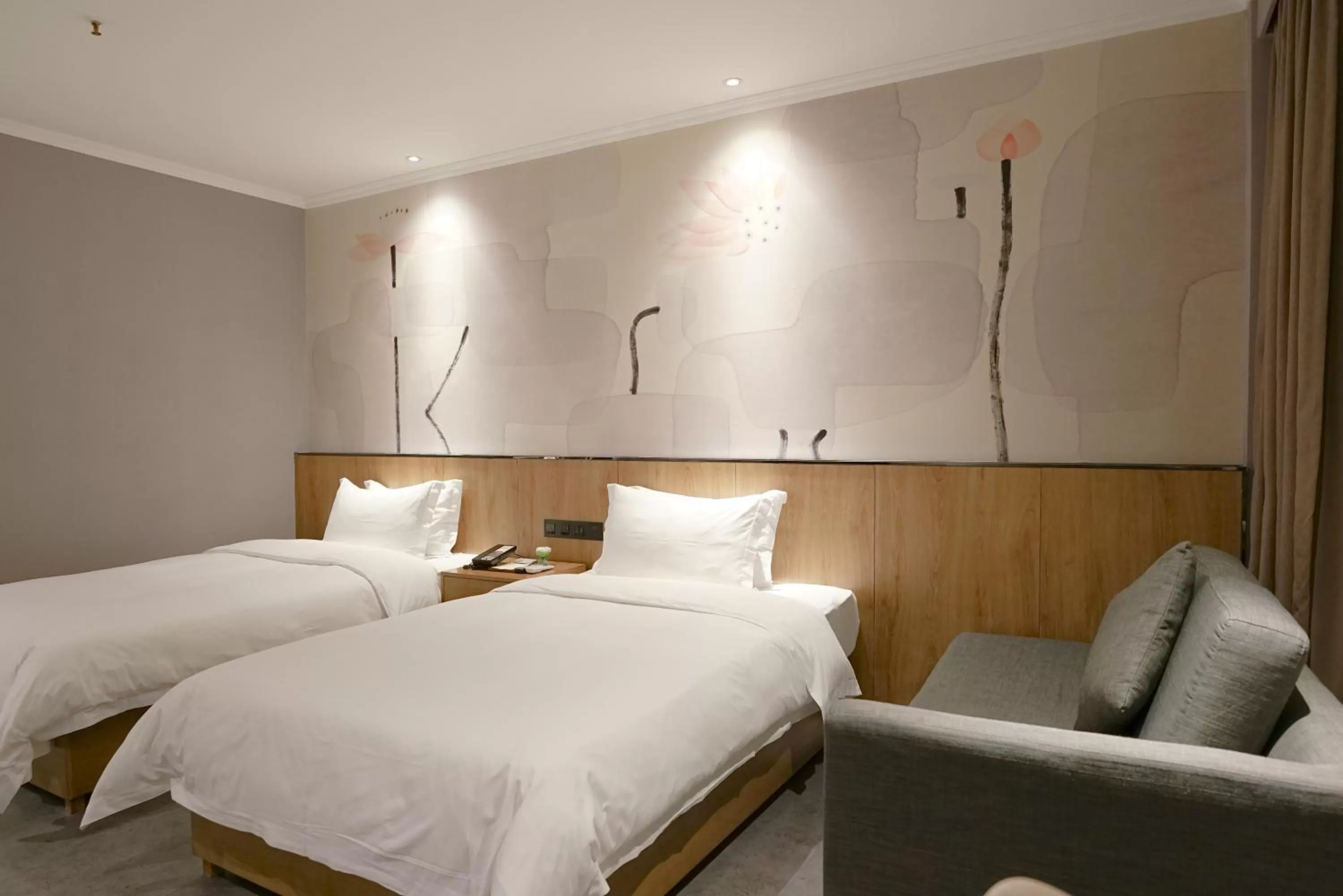 Economy Twin Room in Paco Hotel Datang Metro Guangzhou-Free Shuttle Bus to Canton Fair and Free Breakfast