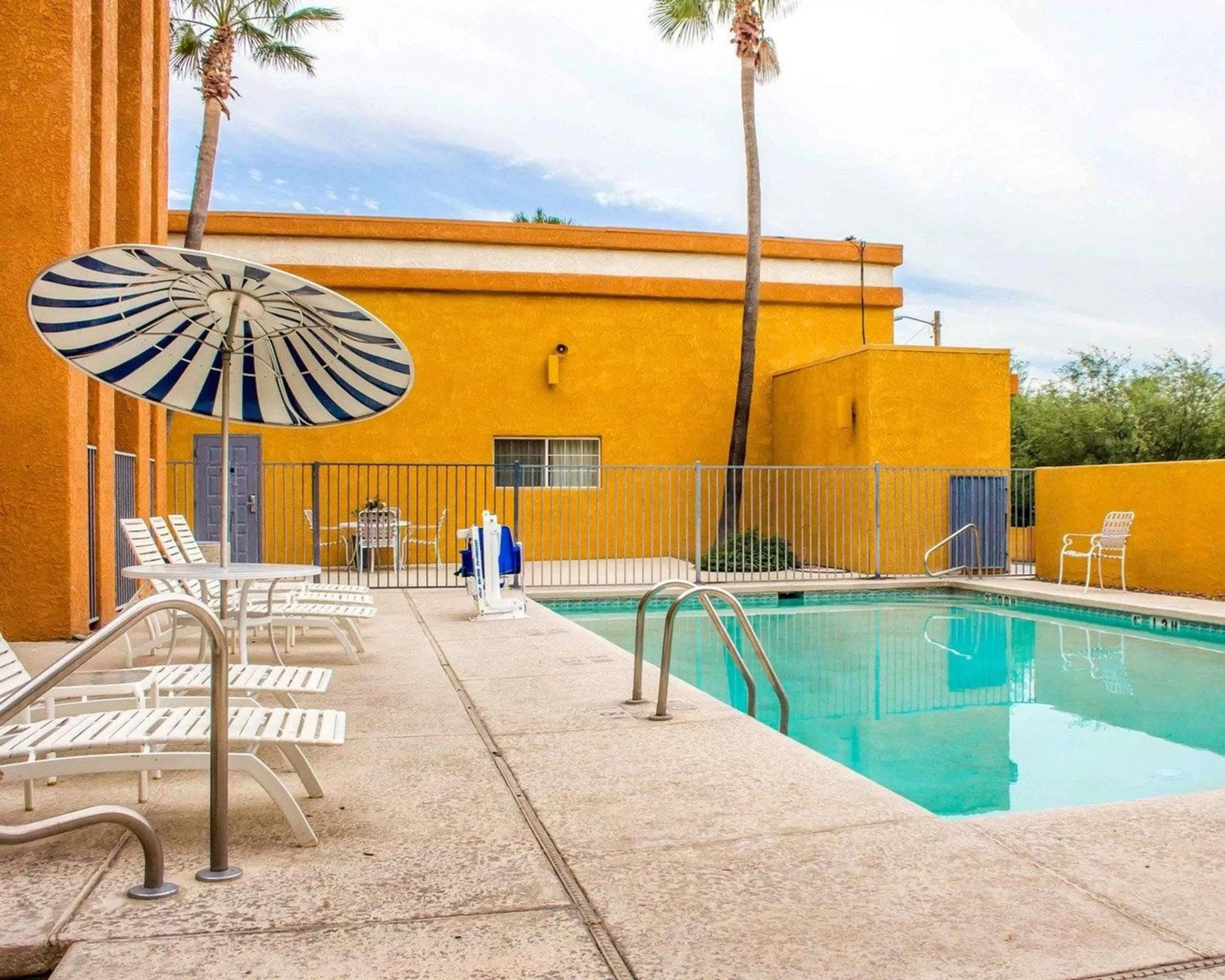 Motel 6 Tucson, AZ Airport Kino Sports Complex