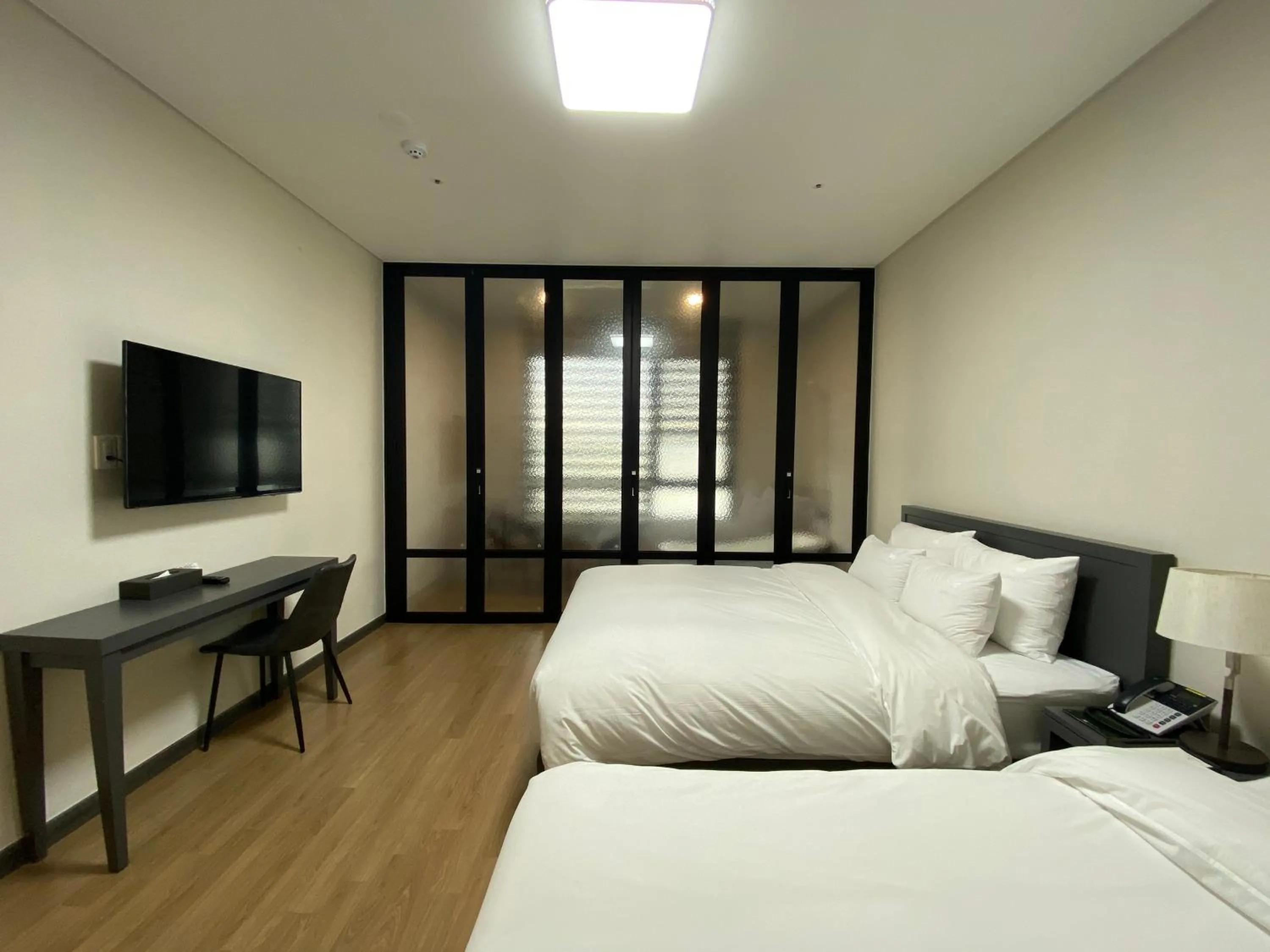 Large Twin Room in Hotel Daoom