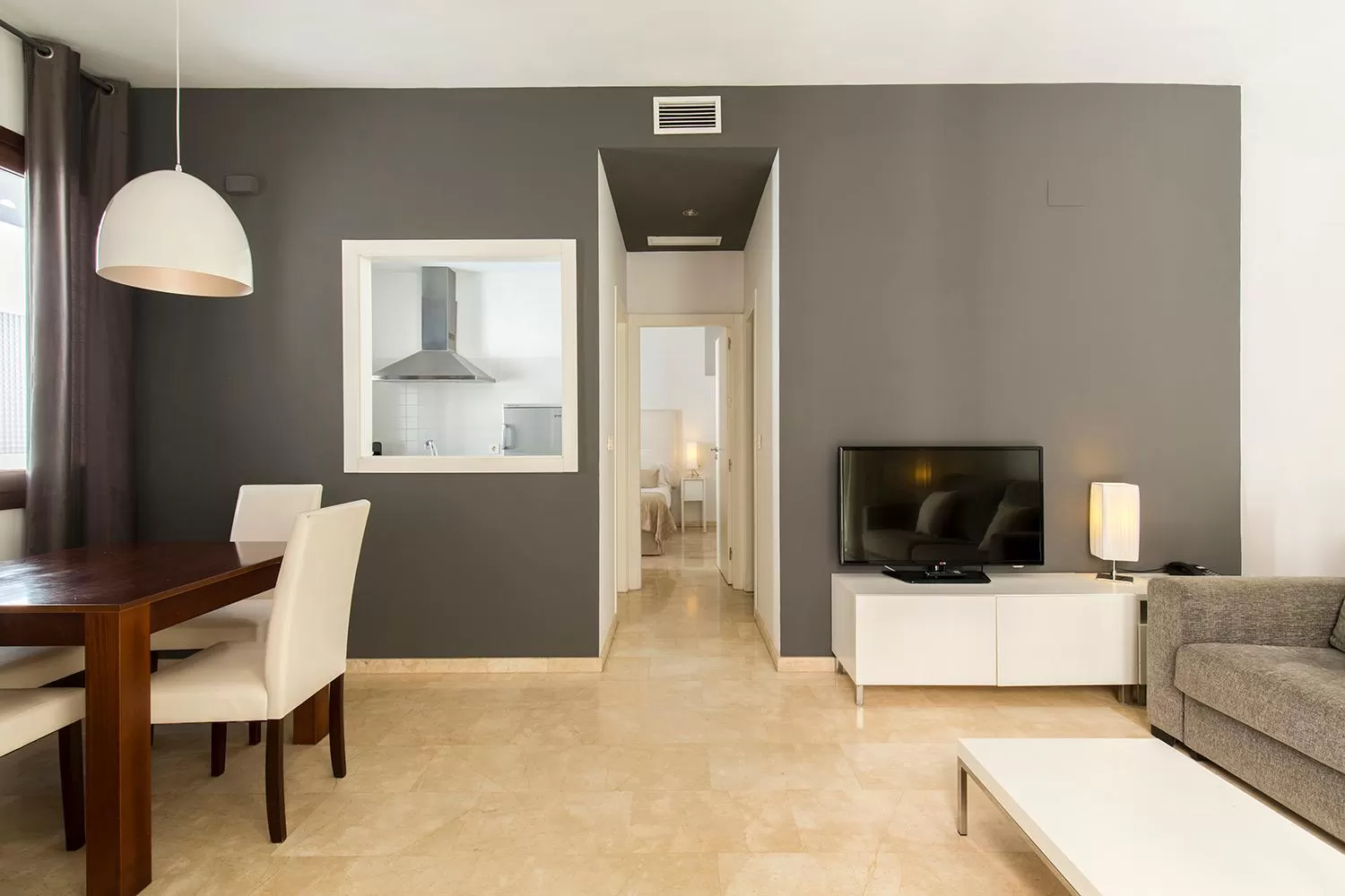 One-Bedroom Apartment in tuGuest Elvira Suites