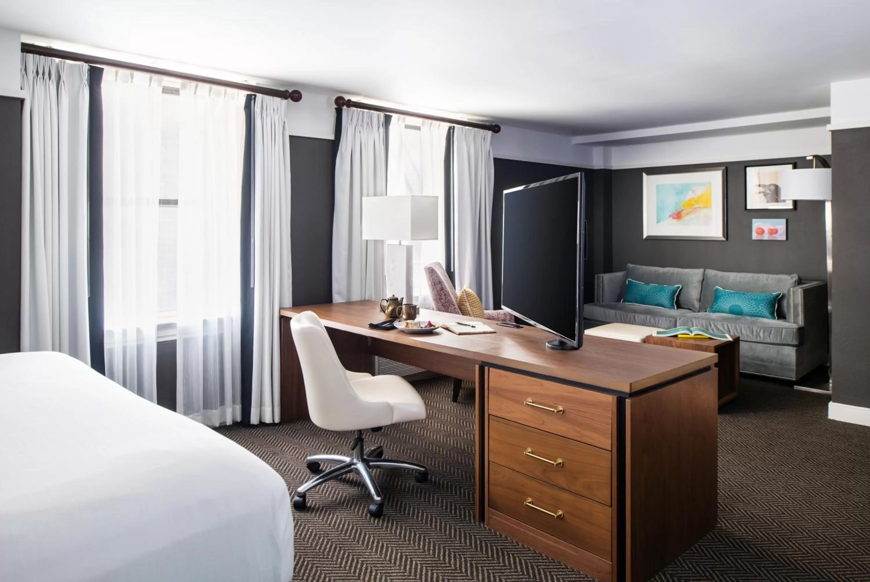 Executive Suite in The Commonwealth