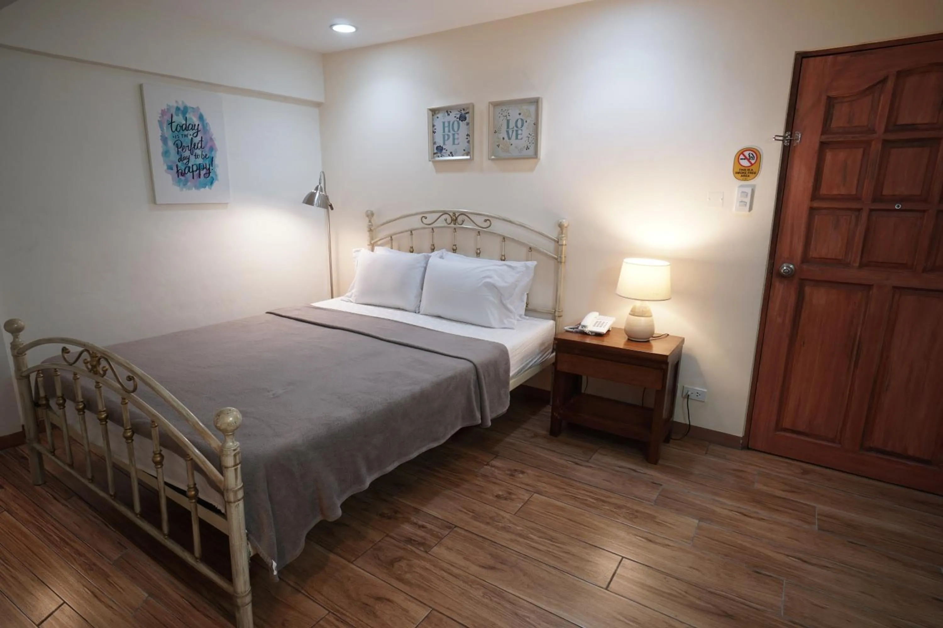 Comfort Quadruple Room in 1775 Adriatico Suites