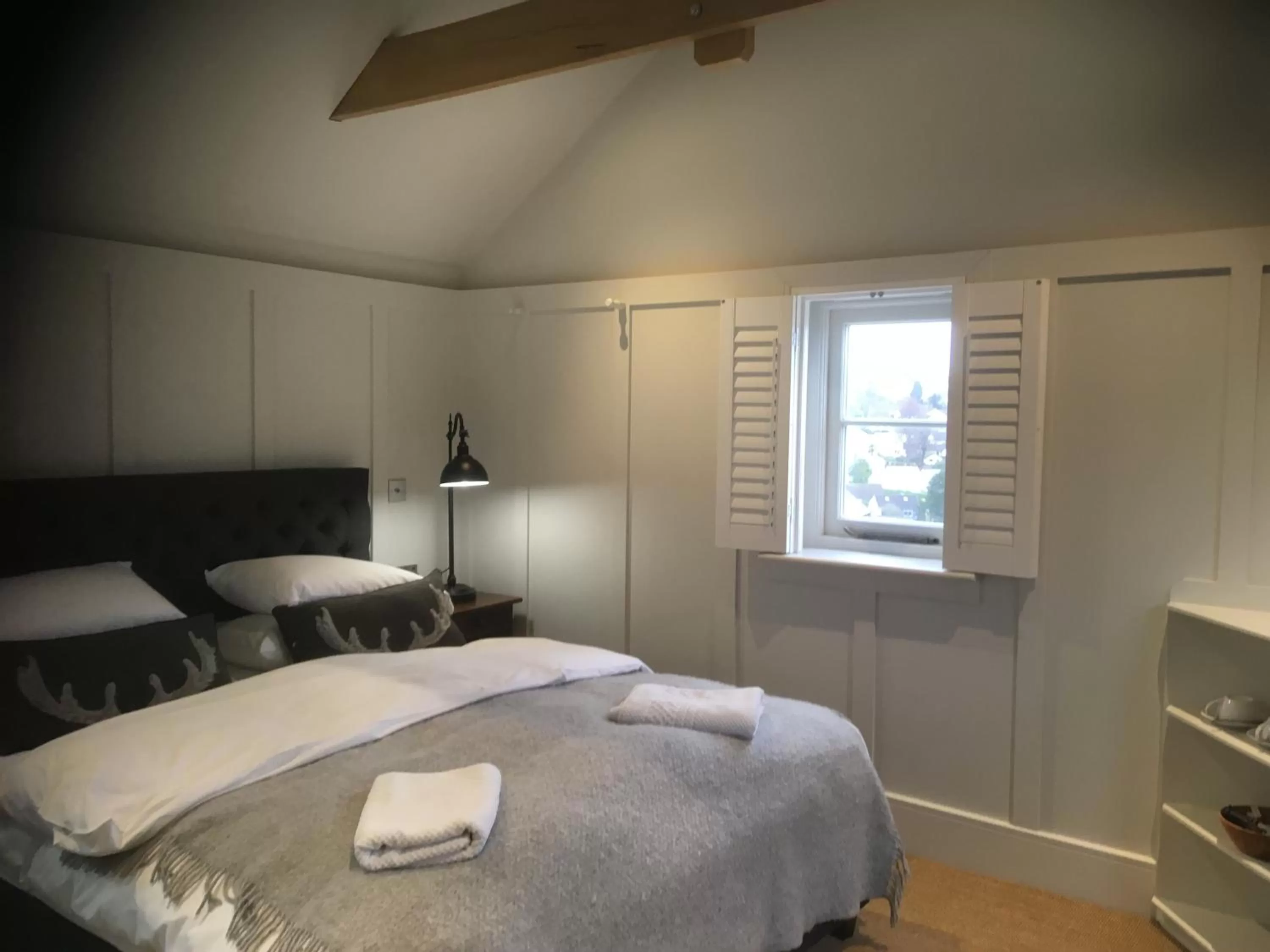 Double Room with Bathroom in The Thirsty Scholar