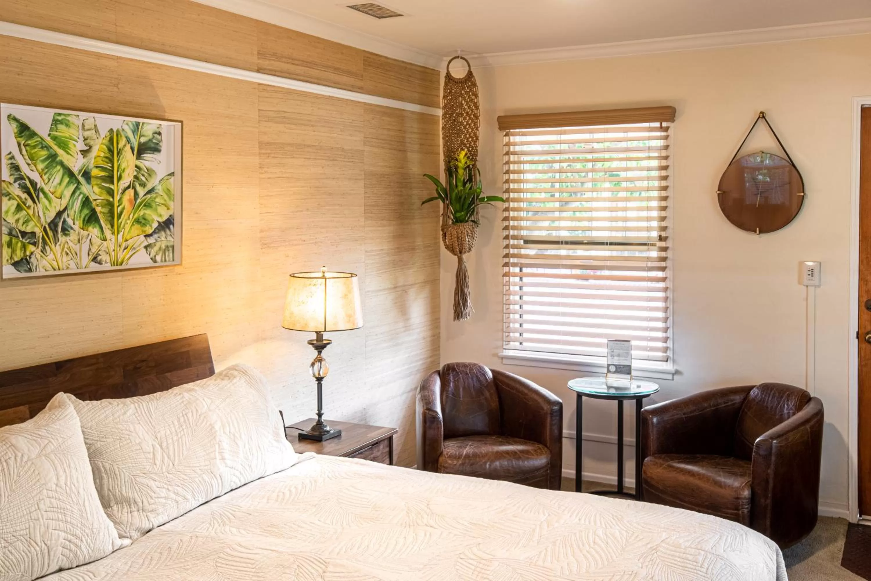 King Studio - One in Harbor House Inn