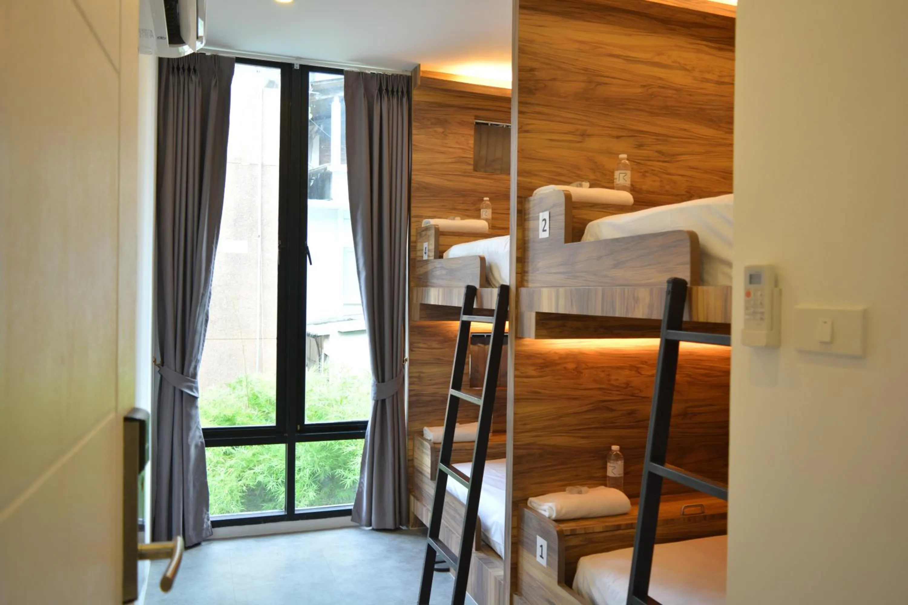 4-Bed Mixed Dormitory Room in Rezt Bangkok