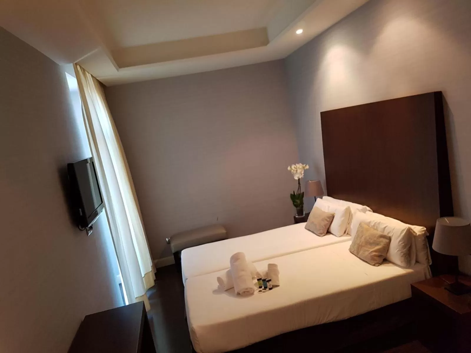 Comfort Cool Room with Ramblas View in Hotel Ramblas Internacional