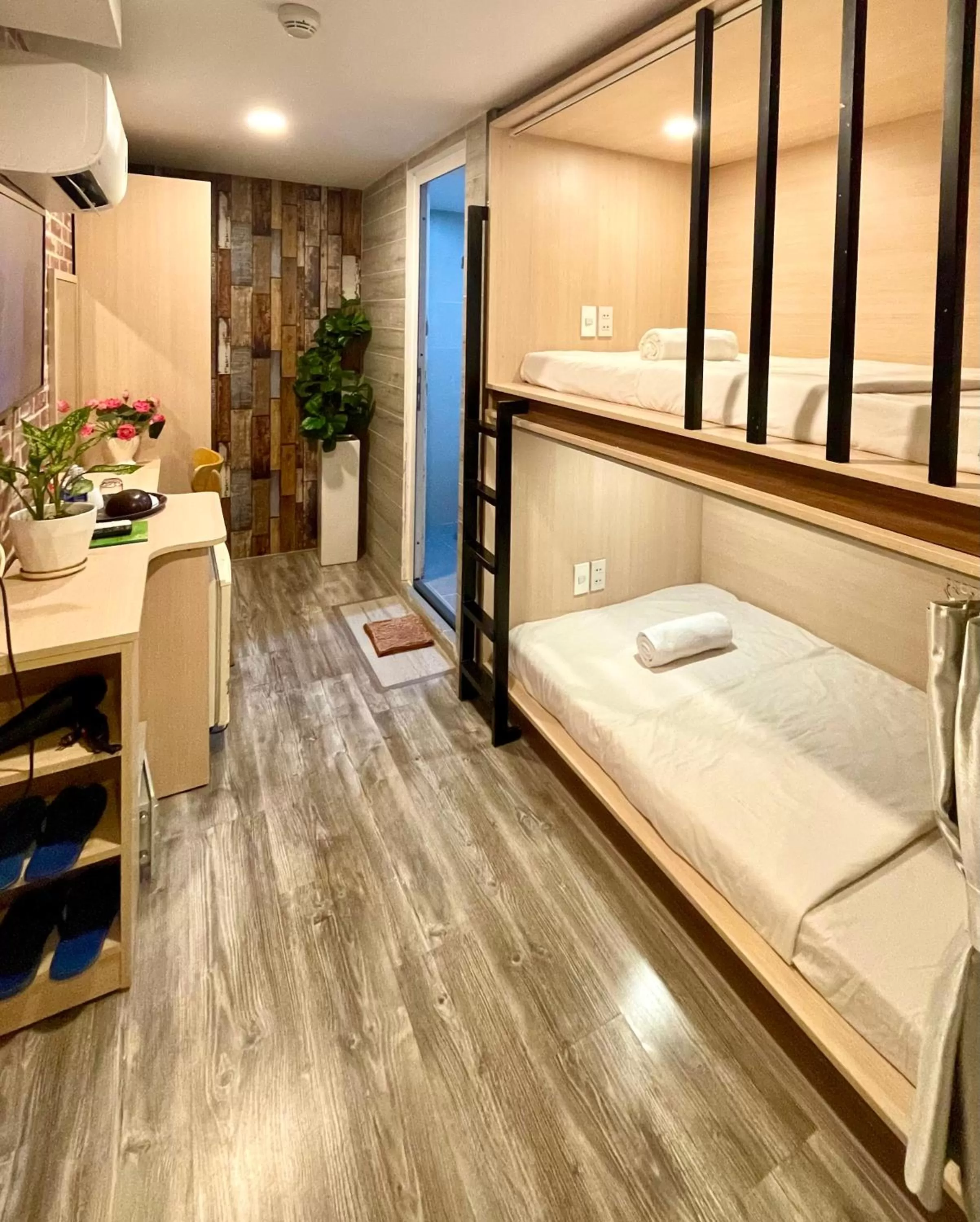 Twin Room in Galaxy Boutique Sai Gon Central Hotel