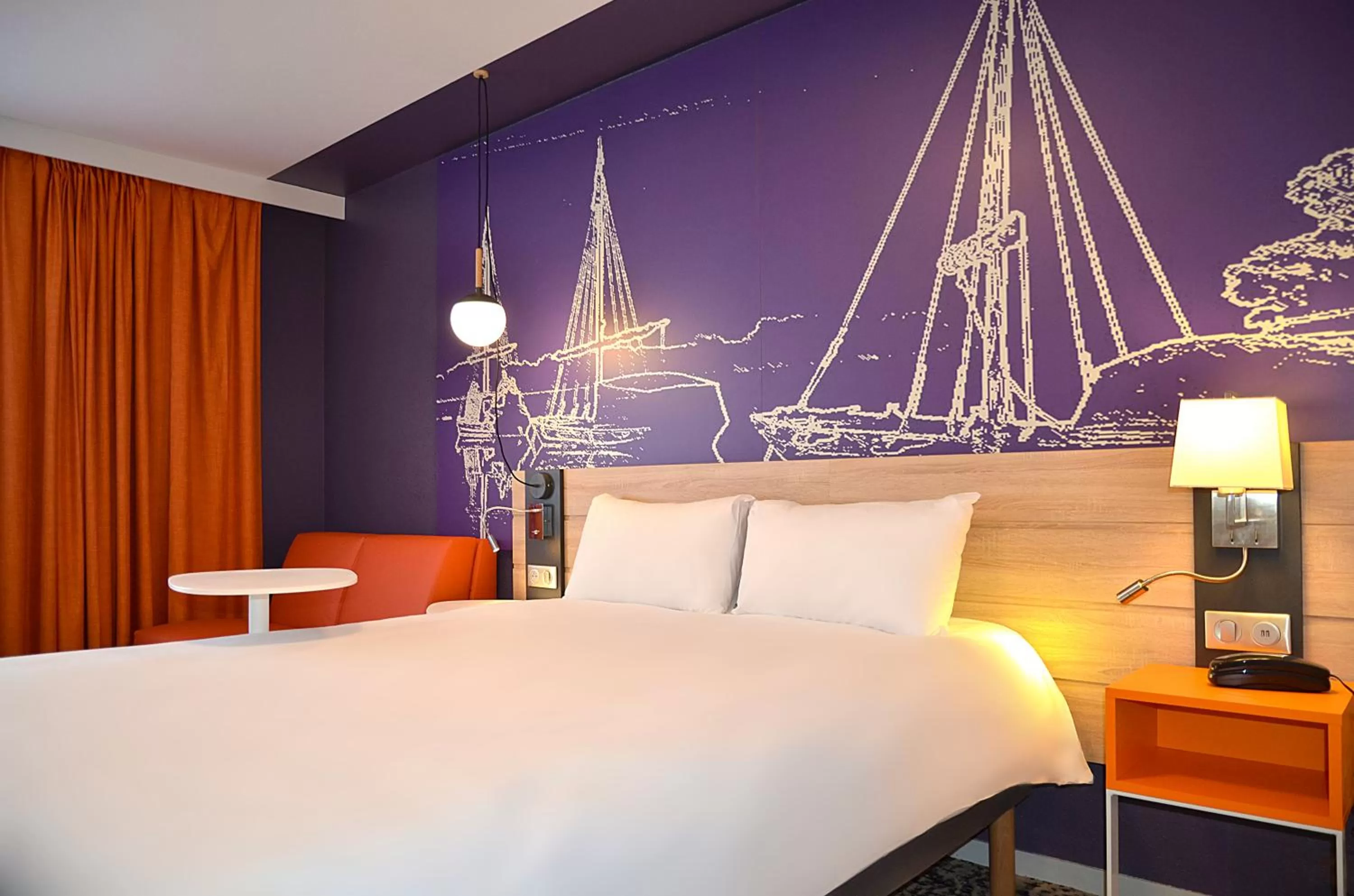 Standard Double Room with Sofa in ibis Styles Ancenis Centre