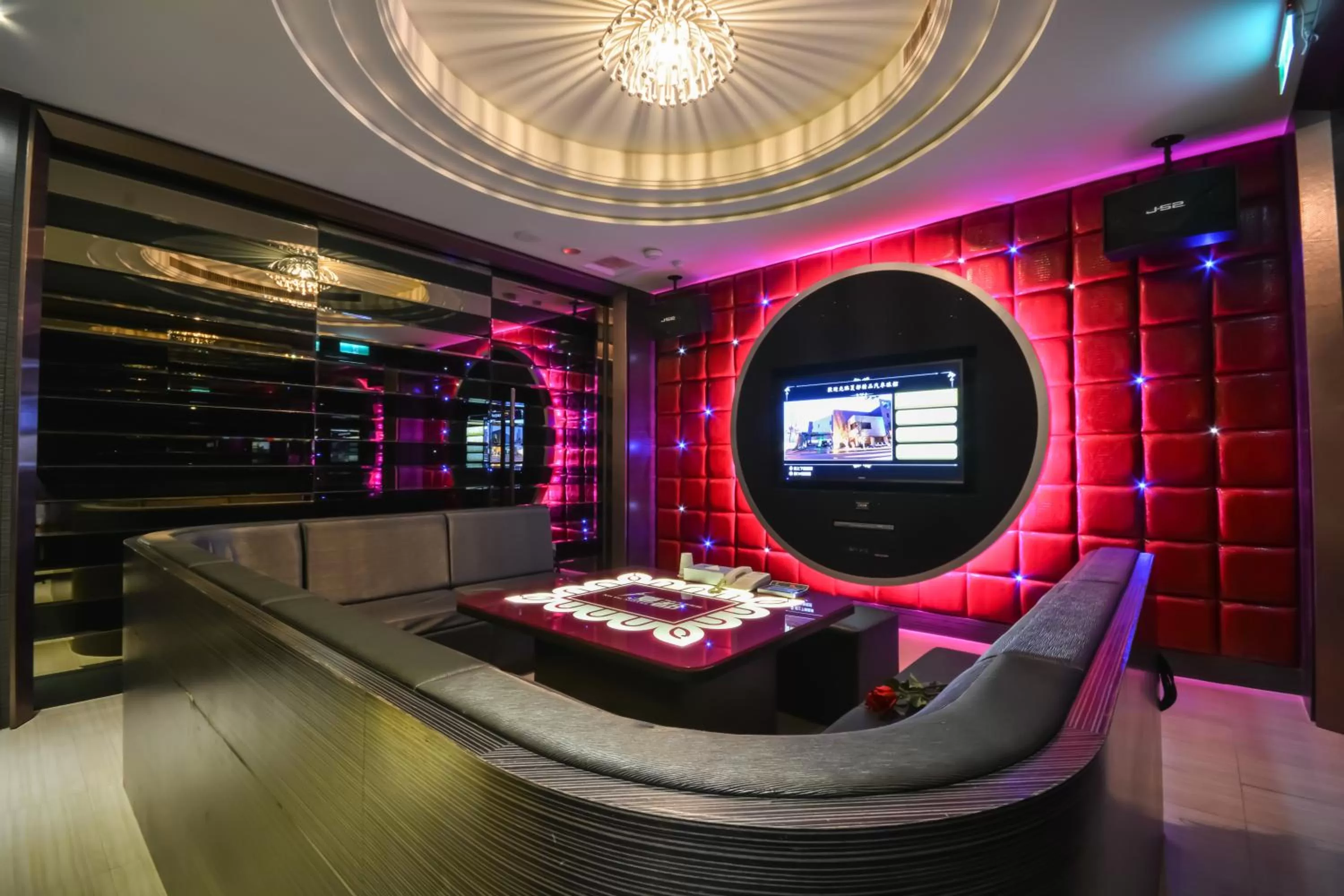 Superior Double Room with Karaoke Facilities (Check-In After 21:00) in Xiadu Motel