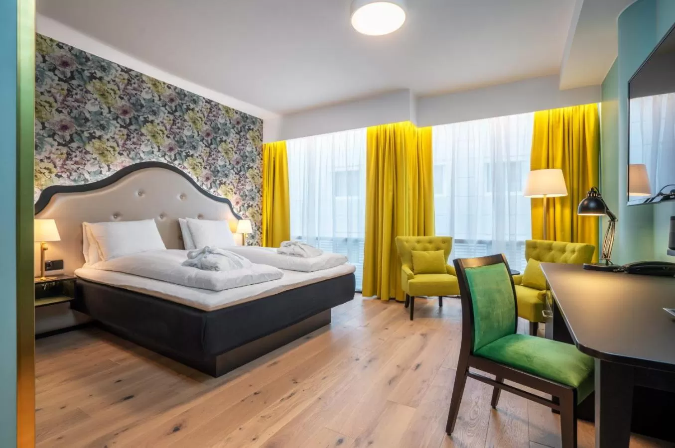 Superior Double Room in Thon Hotel Cecil