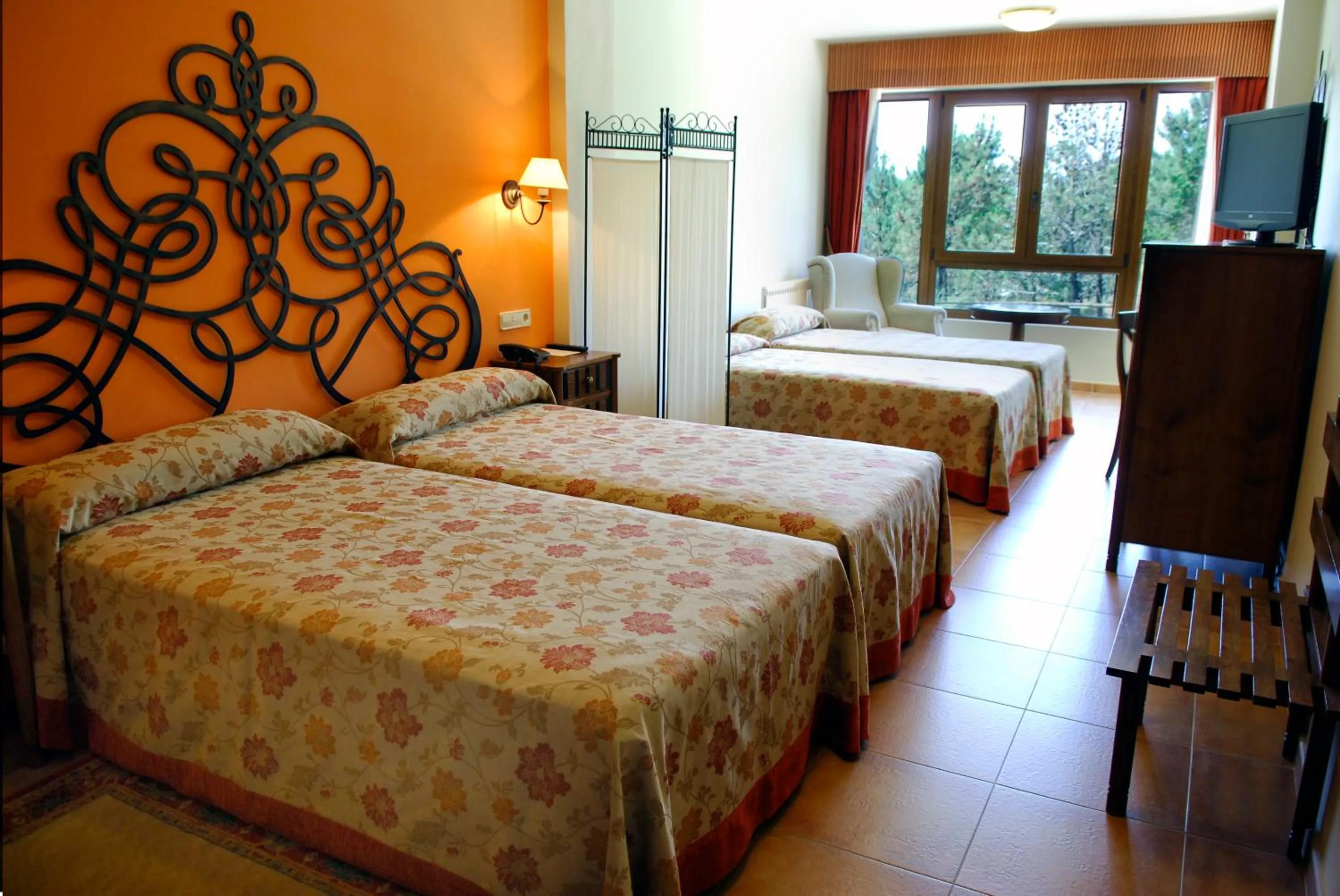 Family Room (4 Adults) in Hotel Abeiras