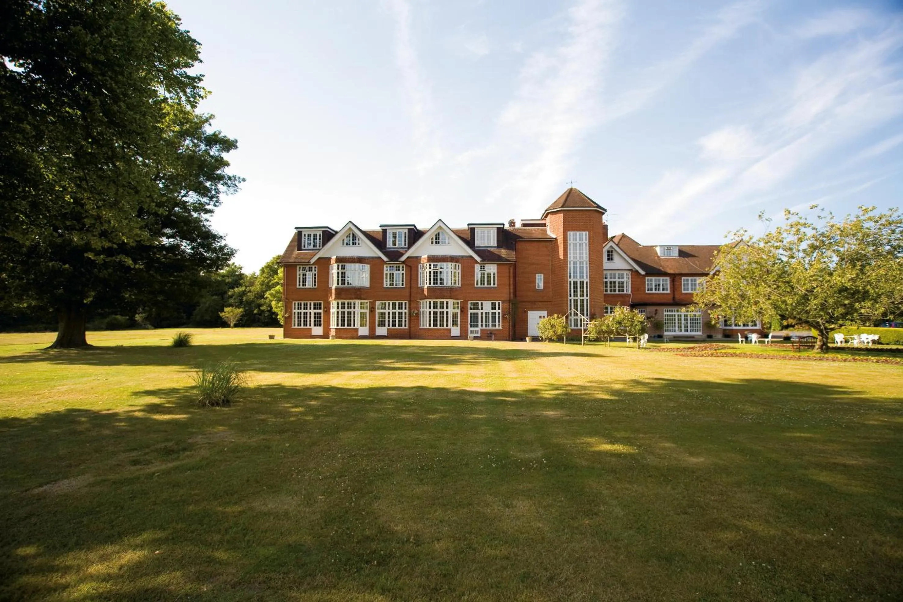Grovefield House Hotel By Uno