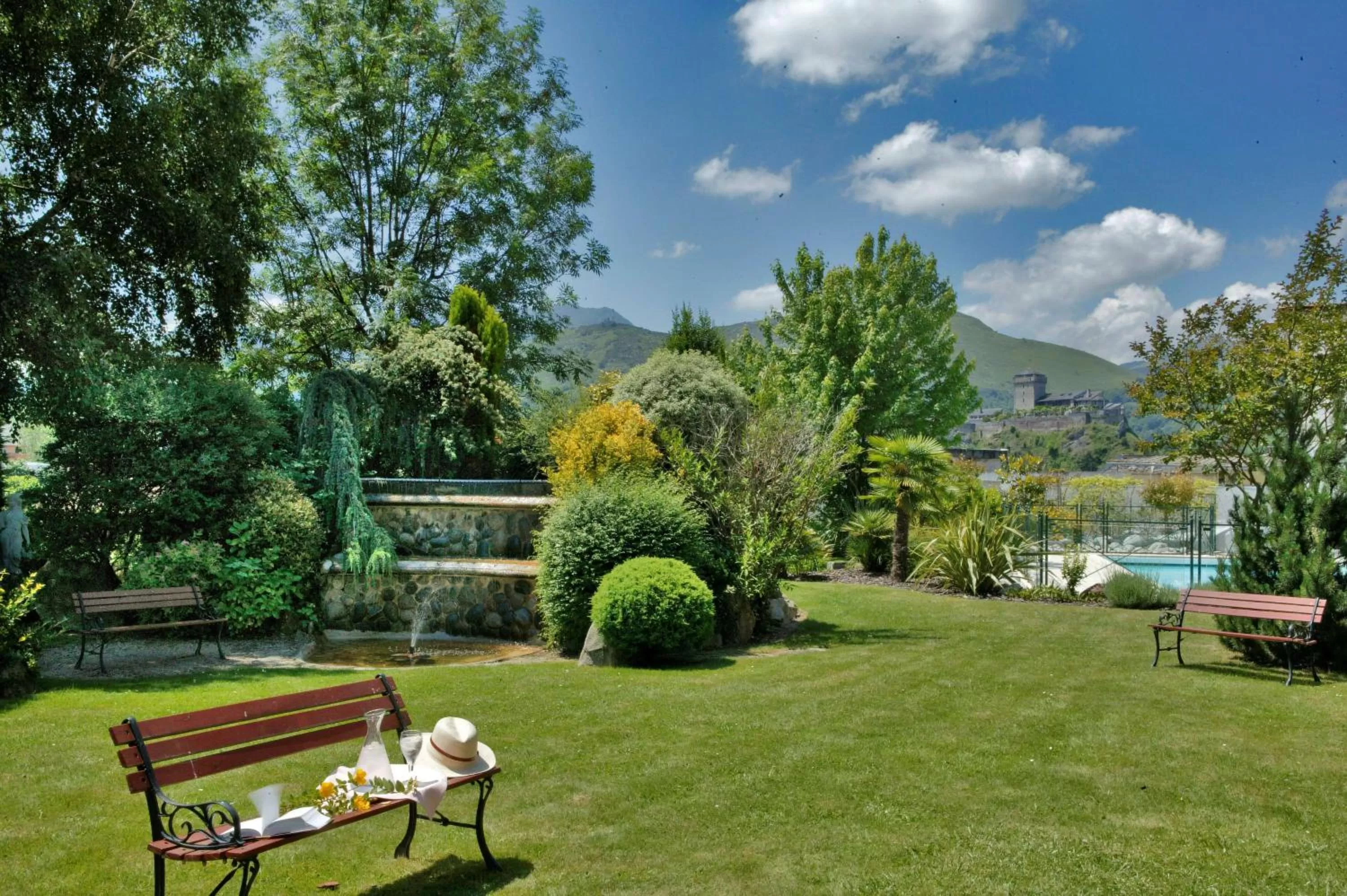 Privilege Queen Room in Best Western Beauséjour