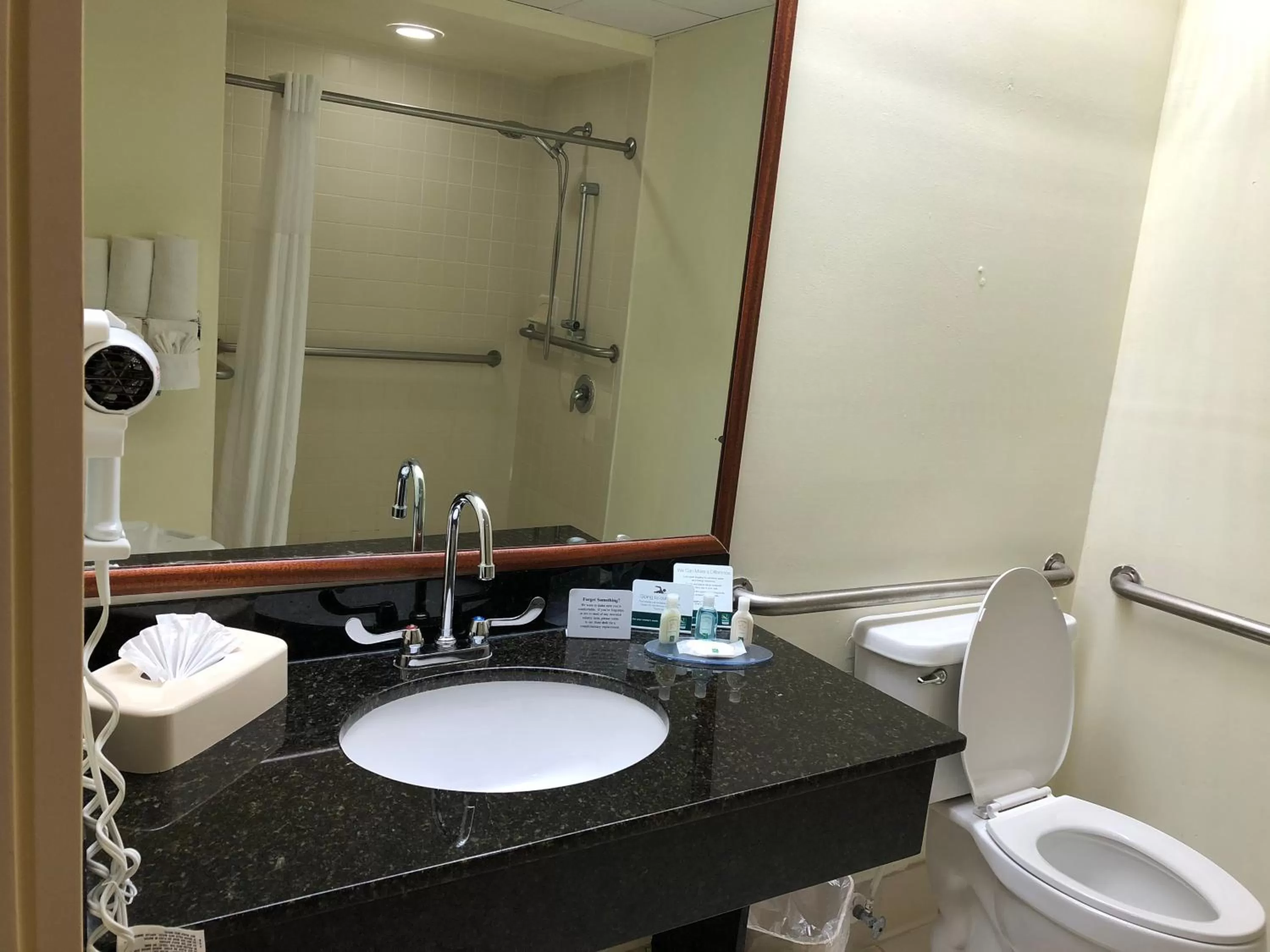 King Suite with Sofa Bed in Mi Casa Hotel