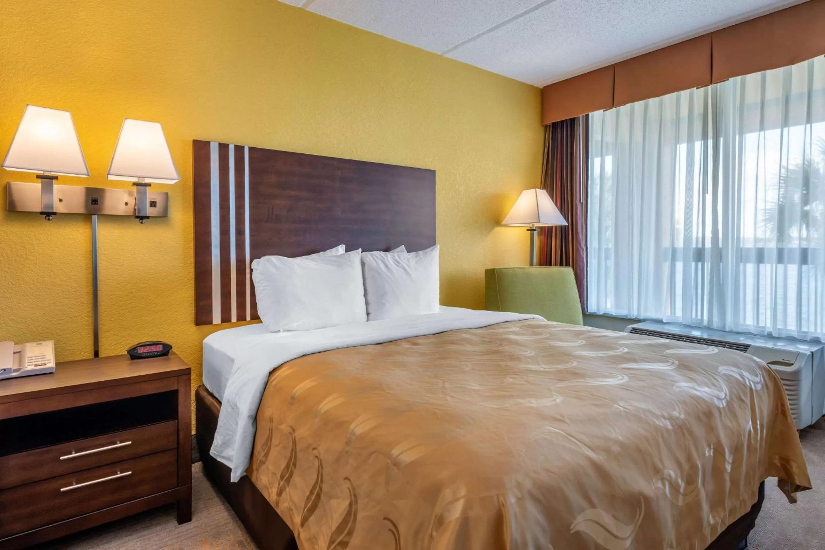 Standard Queen Room with Two Queen Beds - Non-Smoking in Quality Inn and Suites Riverfront