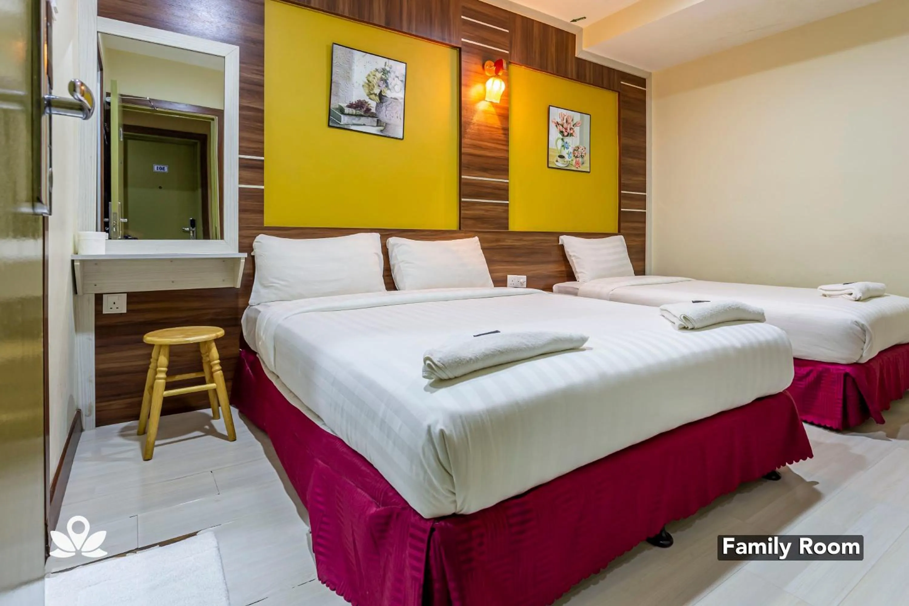 Family Room in Golden Night Hotel