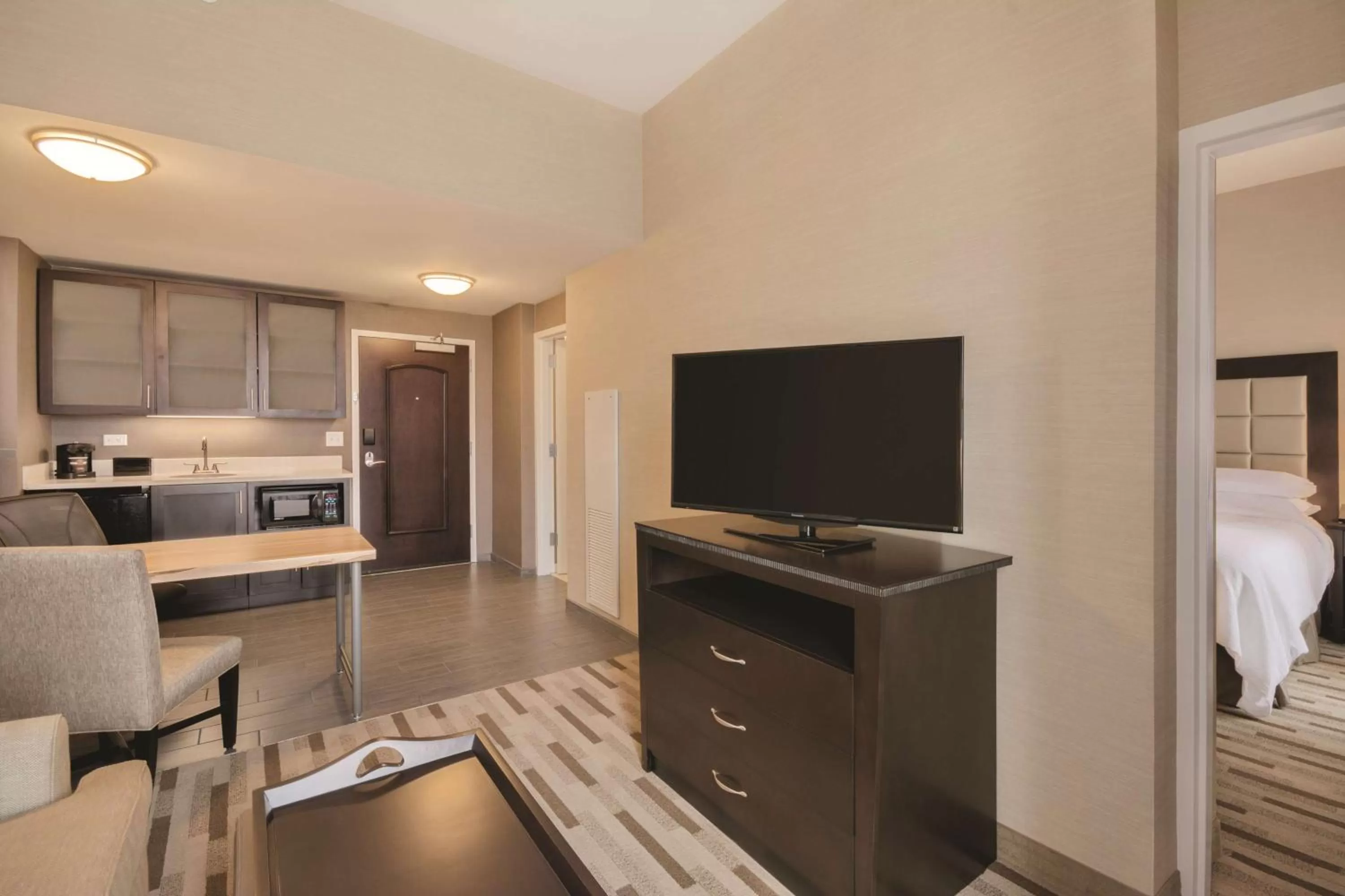 Premium Studio Suite in Embassy Suites by Hilton Tuscaloosa Alabama Downtown