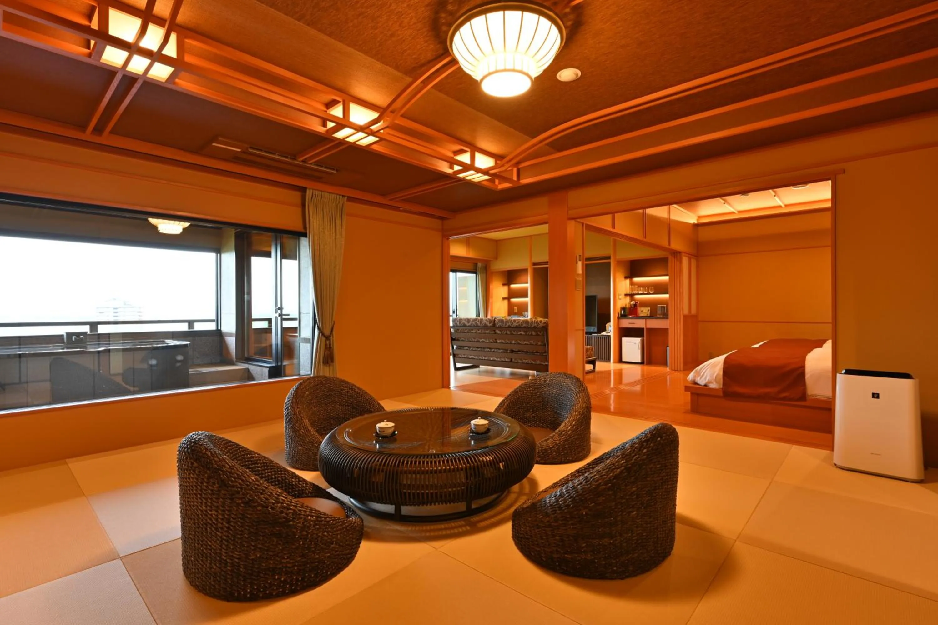 Suite with Open-Air Hot Spring Bath in Biwako Hanakaido