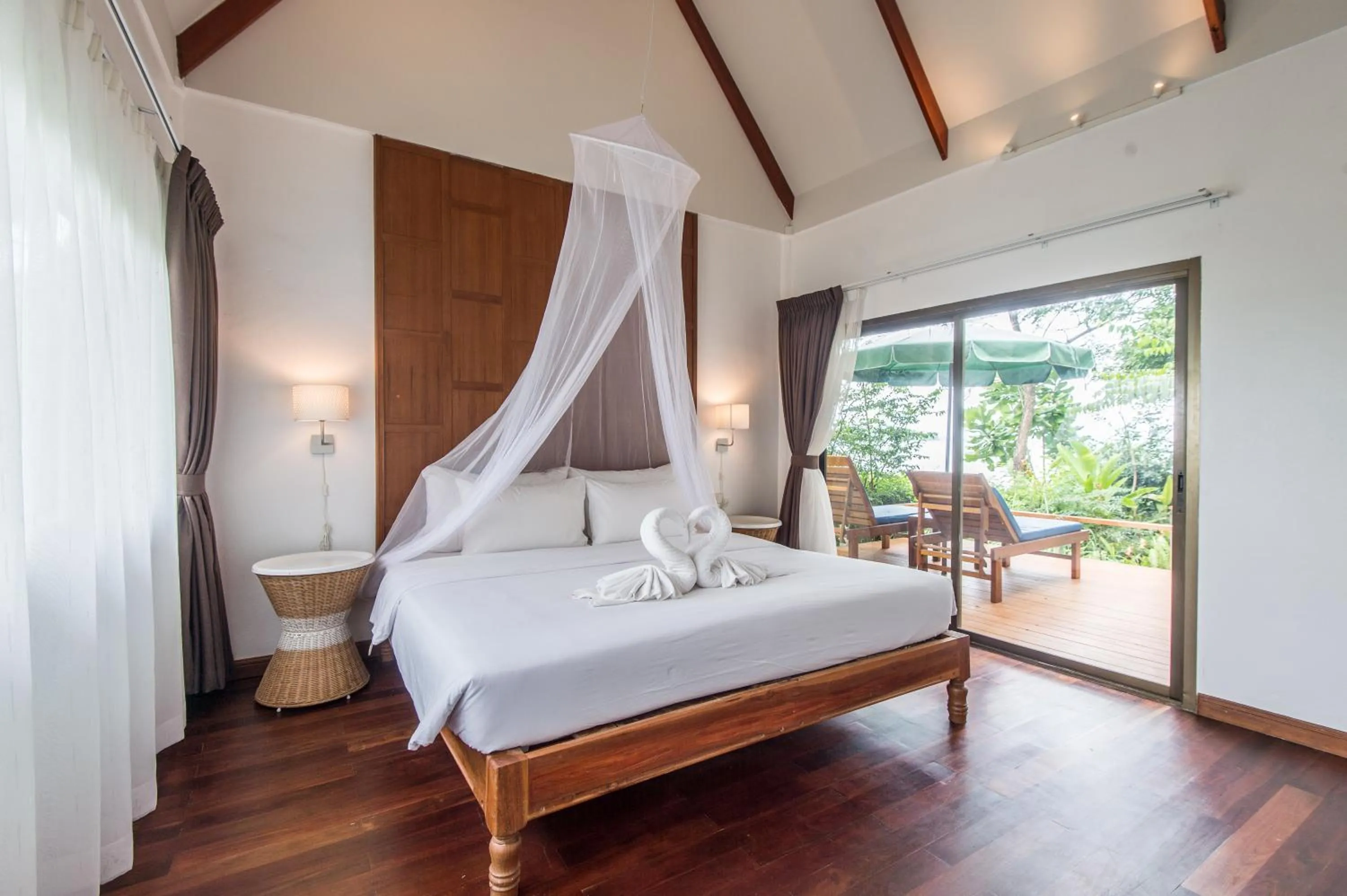 Suite with Sea View in Twin Bay Resort Koh Lanta