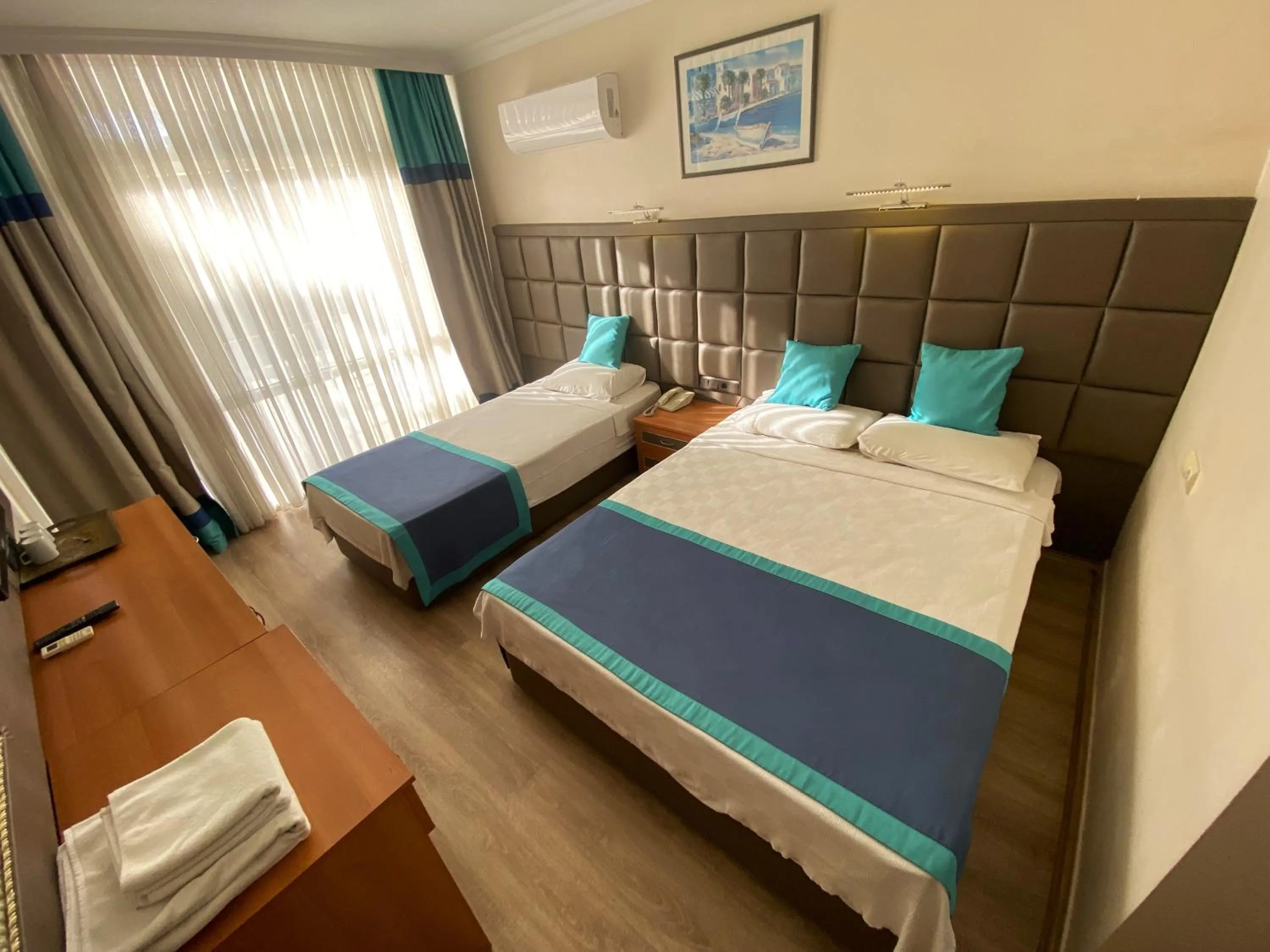 Large Single Room in Prima Hotel