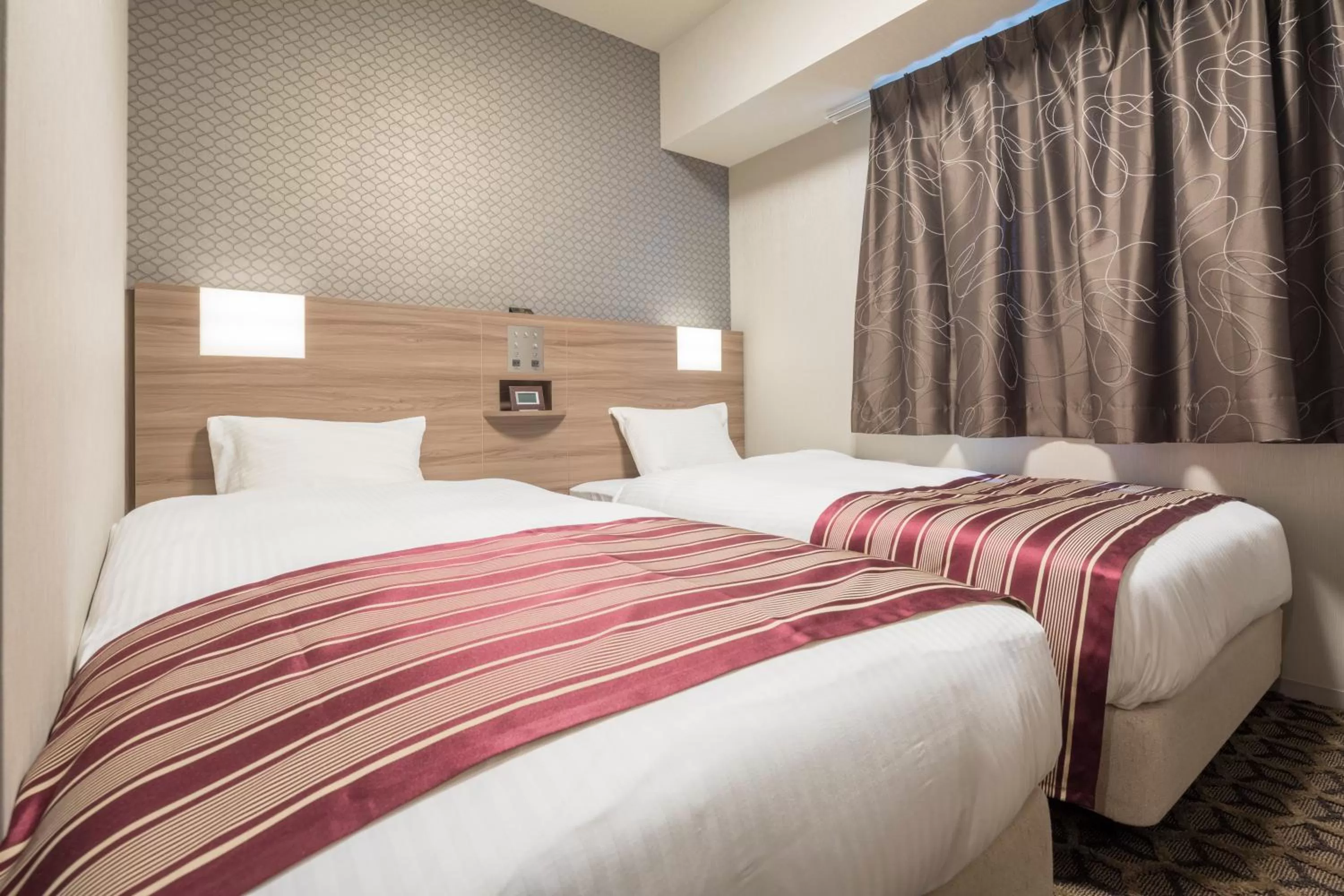 Twin Room - single occupancy - Non-Smoking in Hotel WBF Namba Motomachi