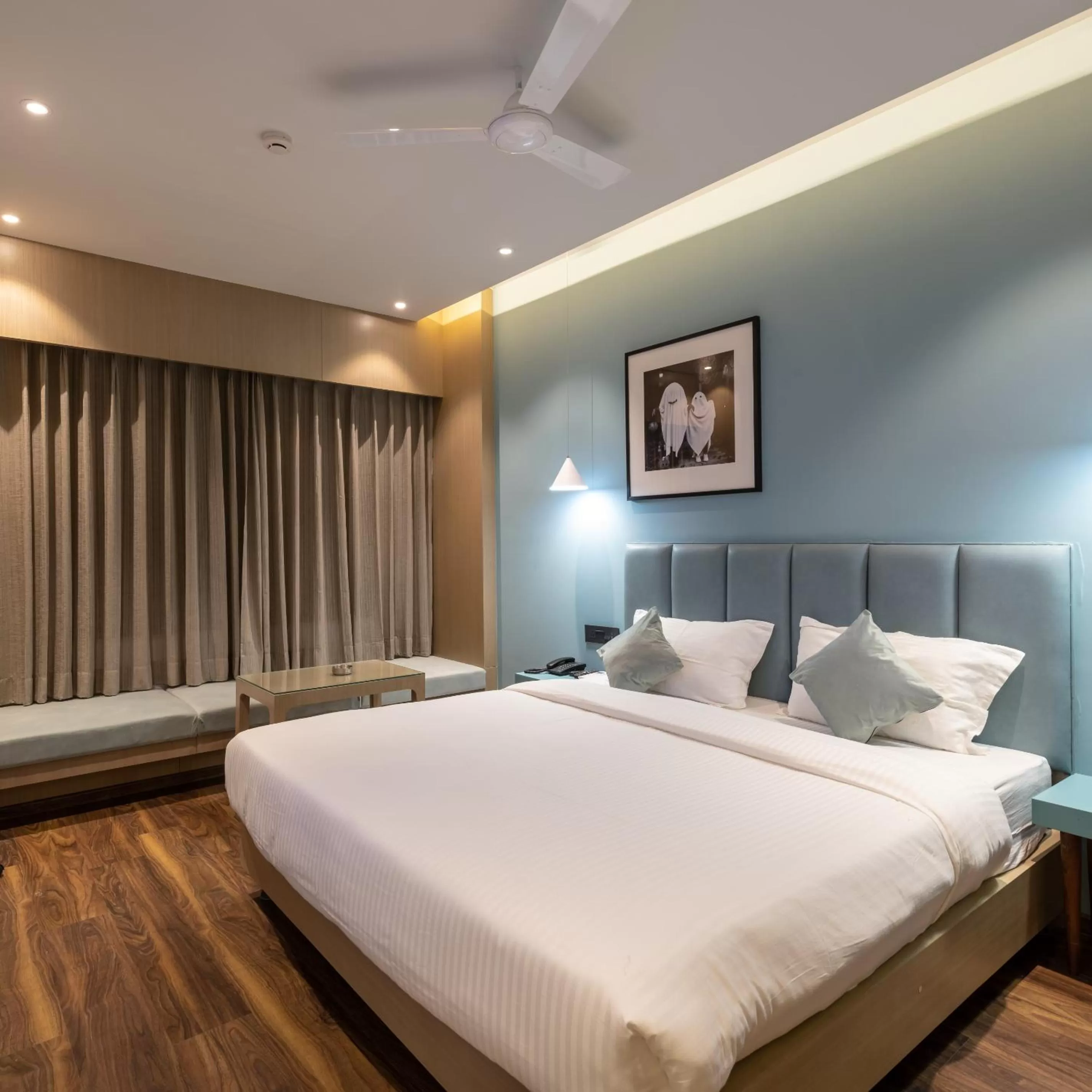 Deluxe Room - single occupancy in Hotel Regal Grand