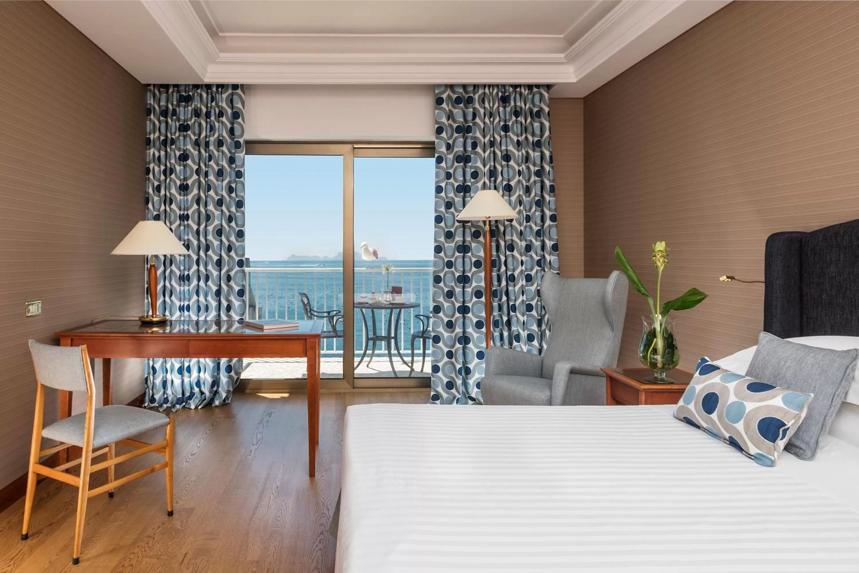 Superior Double or Twin Room with Sea View in Hotel Royal Continental
