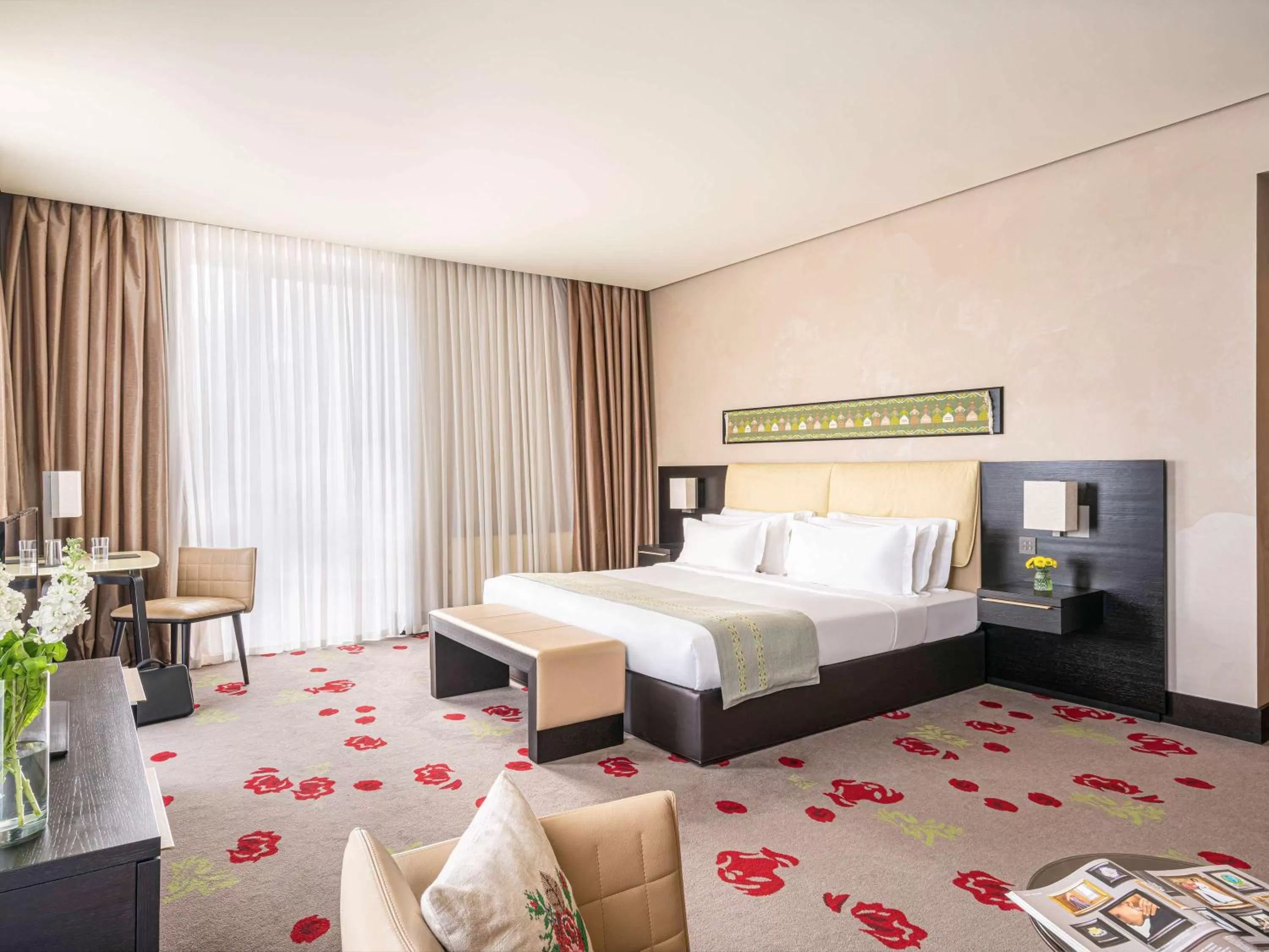 Deluxe King Room with Sofa in BERDS Chisinau Mgallery Hotel Collection