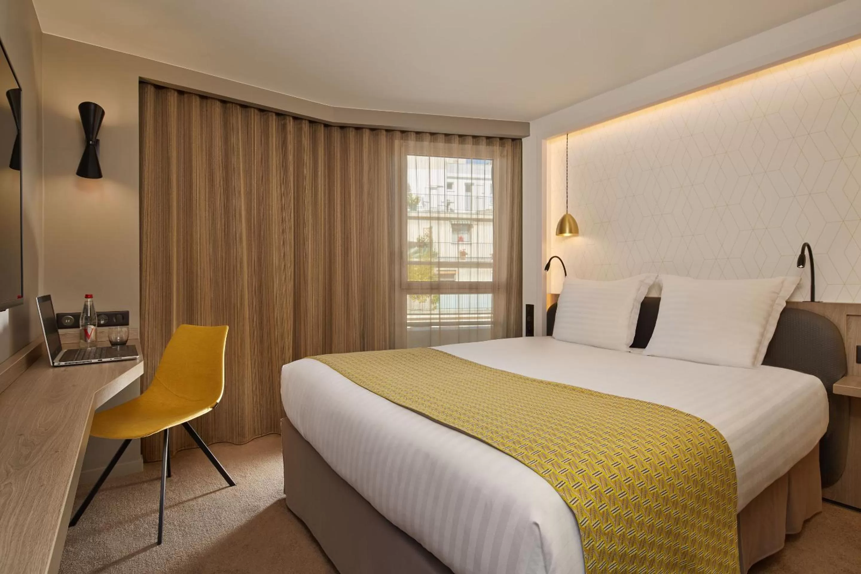 Bed in Auteuil Tour Eiffel